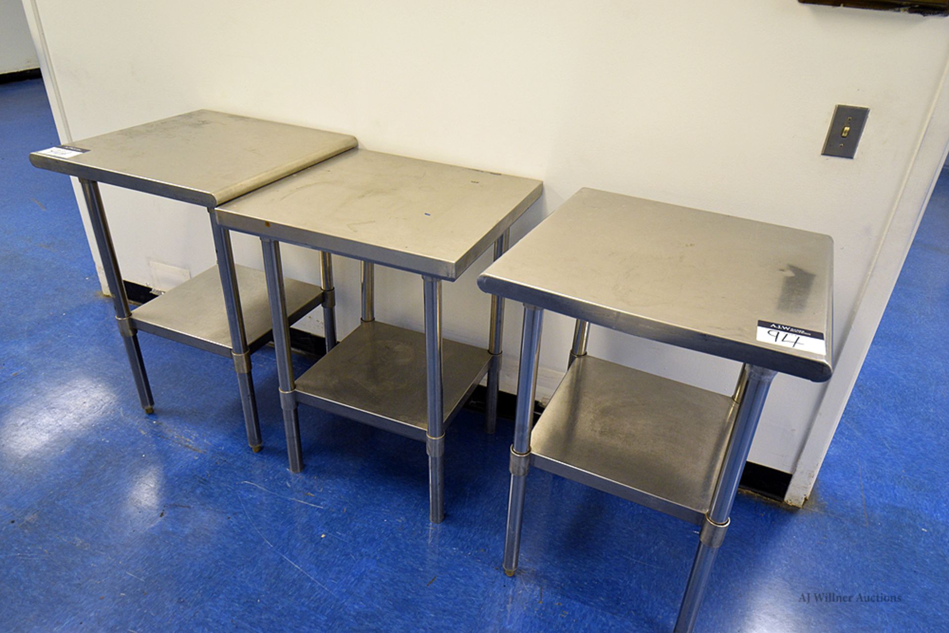 24"x24" Stainless Steel 2-Tier Work Tables - Image 2 of 2