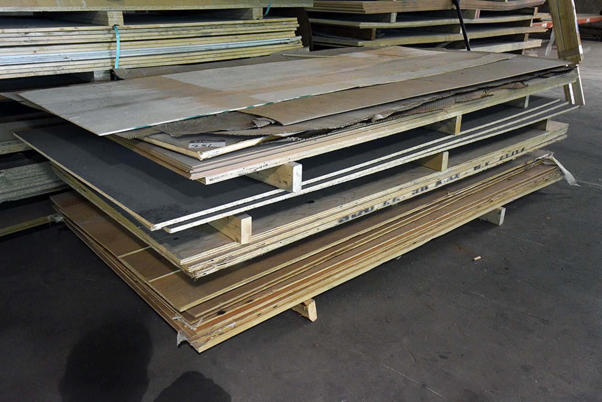 1/8", 1/4 & 3/4" Plywood Sheets, 4'x8'