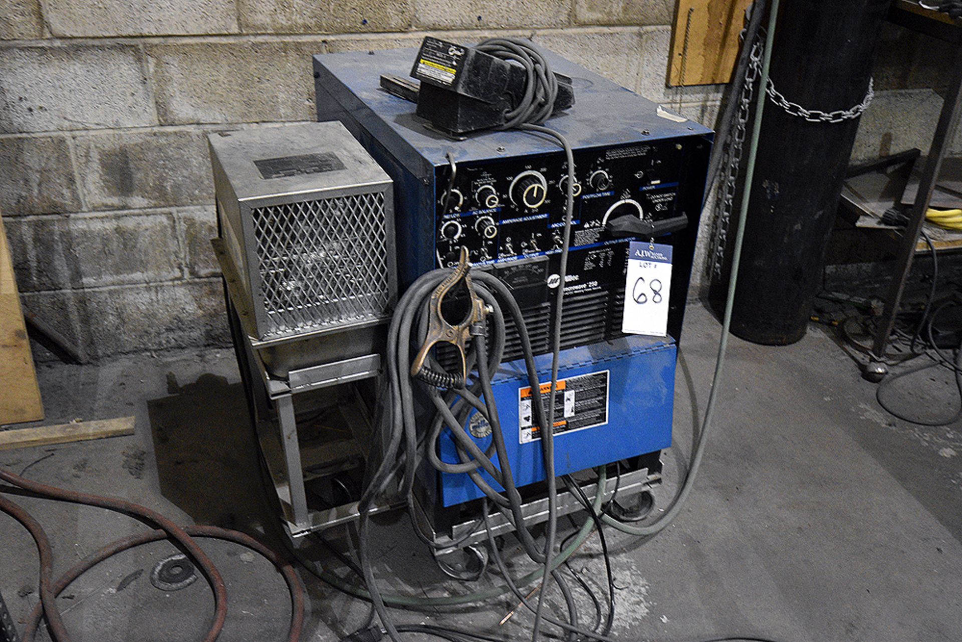 Miller Syncrowave 250 CC-AC/DC Welding Powersource - Image 2 of 4