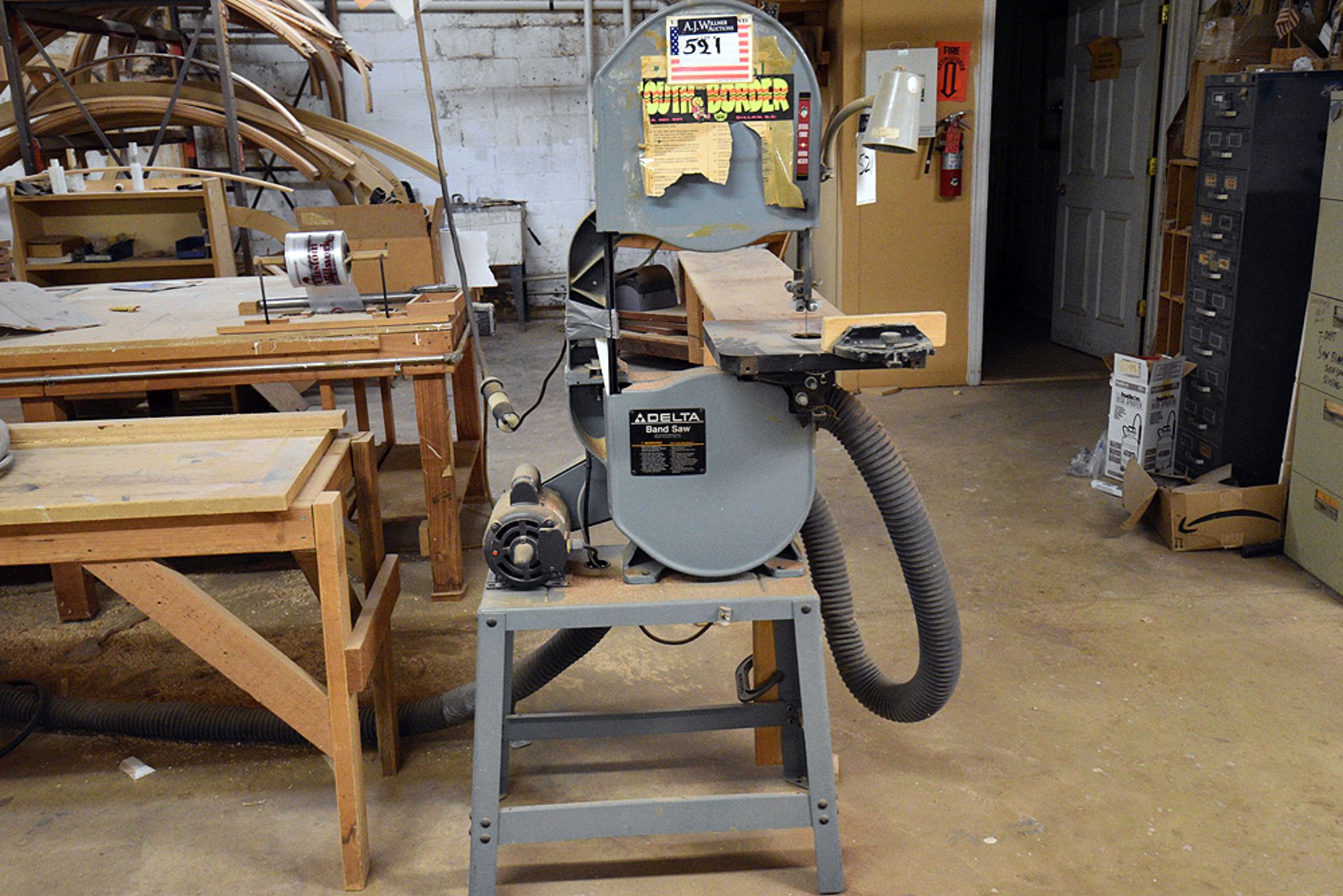 Delta Band Saw Model: 28-245, SN: 94H64281