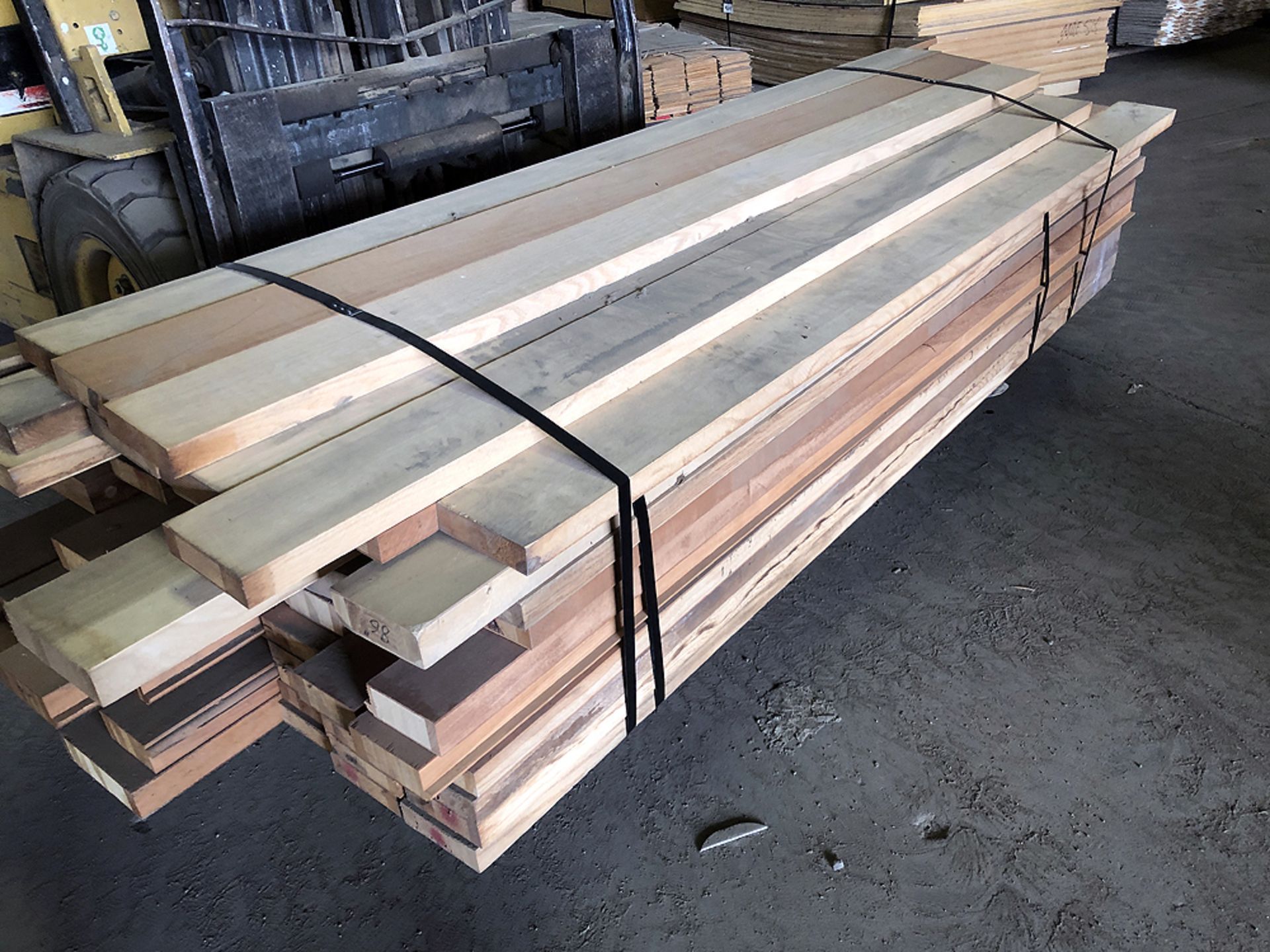 Assorted Hardwood, Assorted Lengths & Sizes