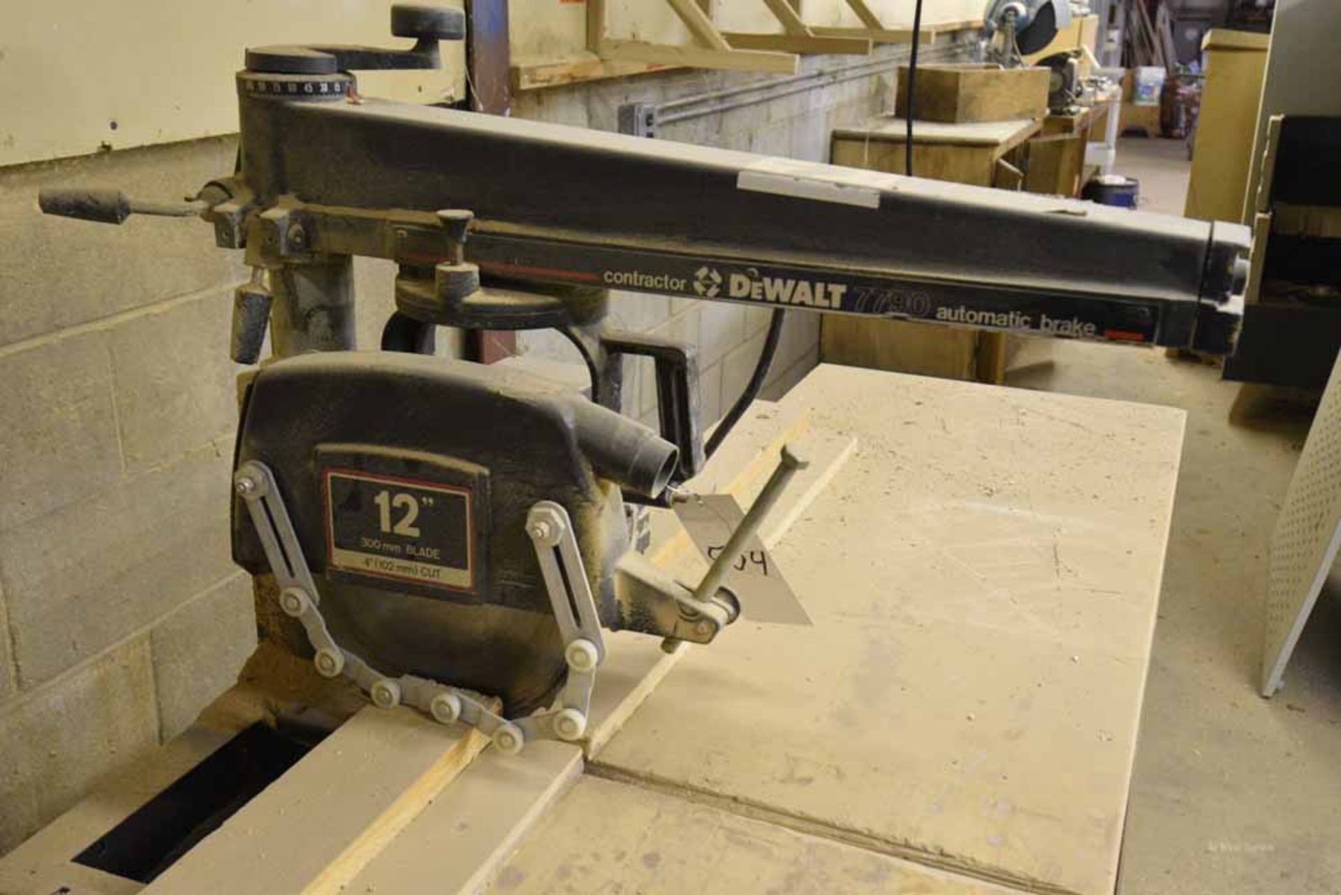 DeWalt 7790 12" Radial Arm Saw w/Metal Base - Image 3 of 4