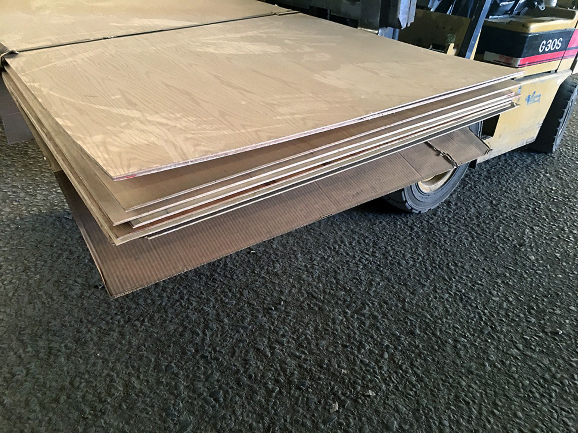 4'x8'x1/4" Thick Oak Plywood Boards - Image 5 of 7