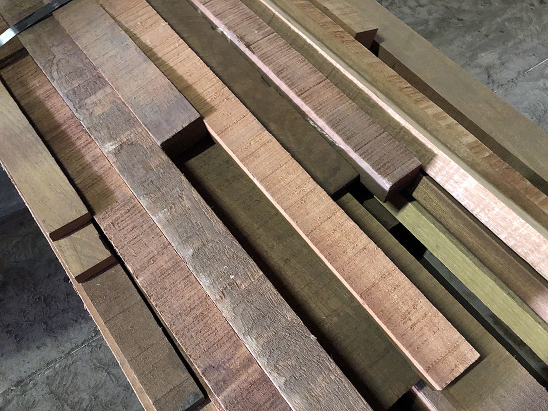 Mahogany Cut-Offs, (200 Board Feet)(Bidding by the lot) - Image 5 of 6
