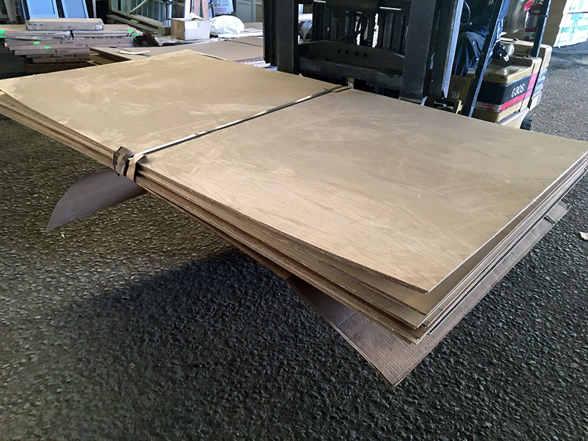 4'x8'x1/4" Thick Oak Plywood Boards