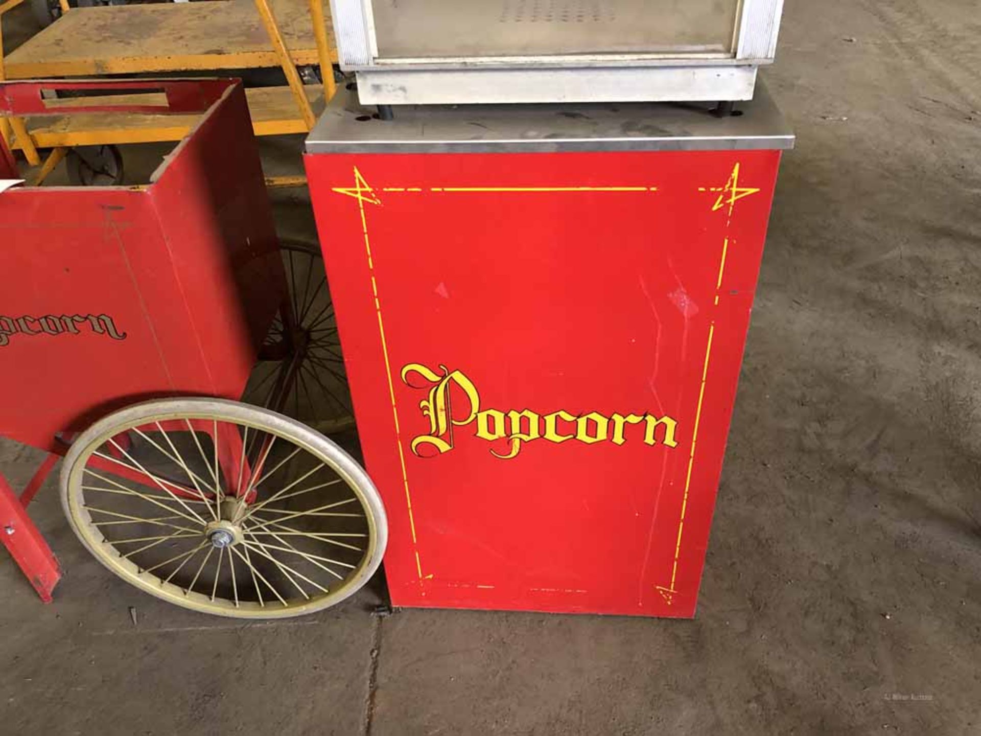 Popcorn Machine w/ cart Gold Medal 2488 - Image 4 of 6