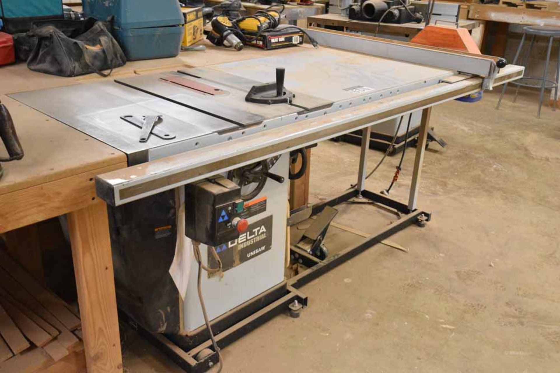 Delta Unisaw Table Saw Model: 36-953 230v - Image 2 of 3