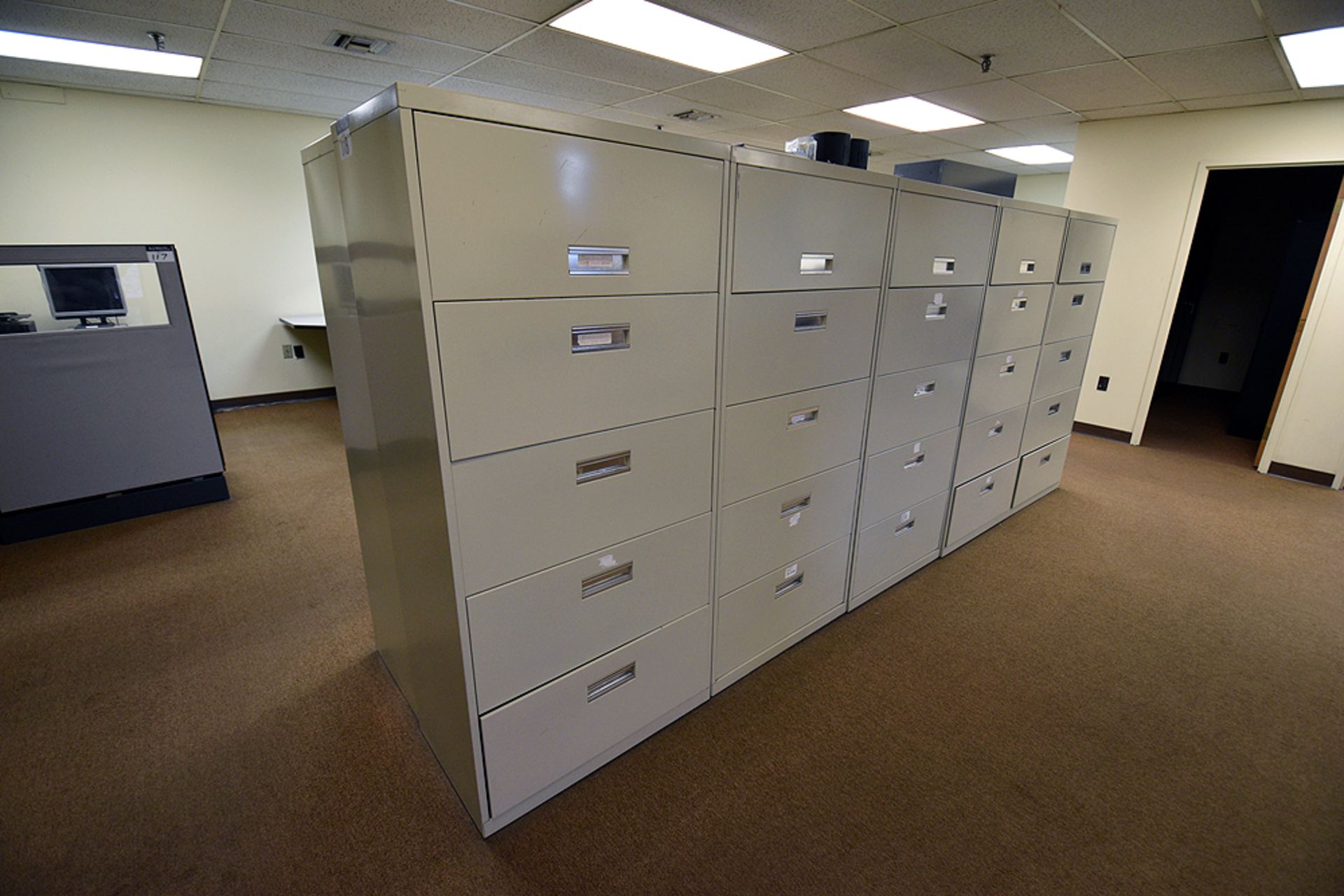 Contents of Office (Desks, Shelves, Cubicles, Metal Storage Cabinets, Etc.) (NO ELECTRONICS)