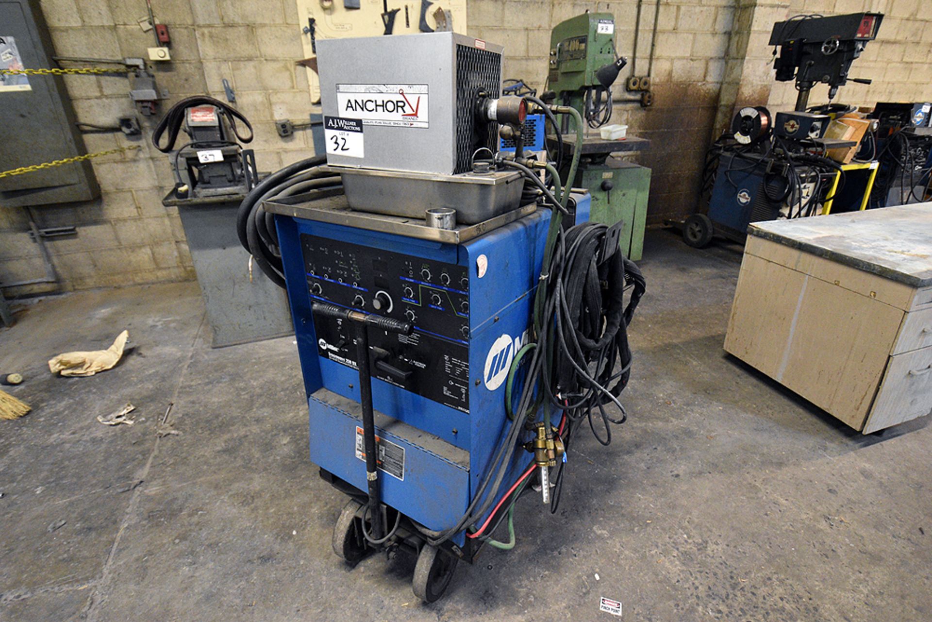 Miller Syncrowave 250 DX Tig Welder, s/n LC089816, w/ Anchor Cooling System