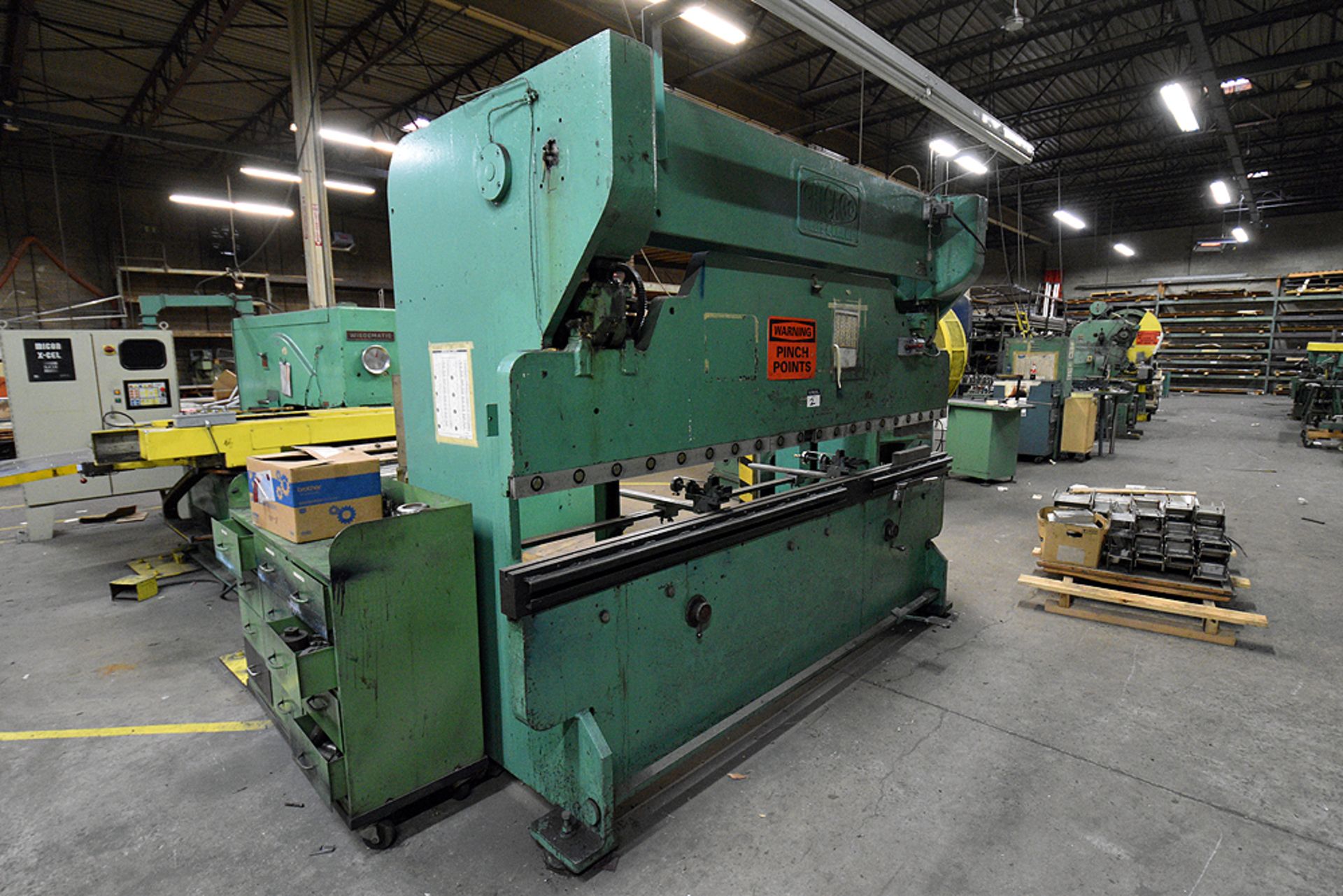 Chicago 8L10 Press Brake, 10' - Image 2 of 4