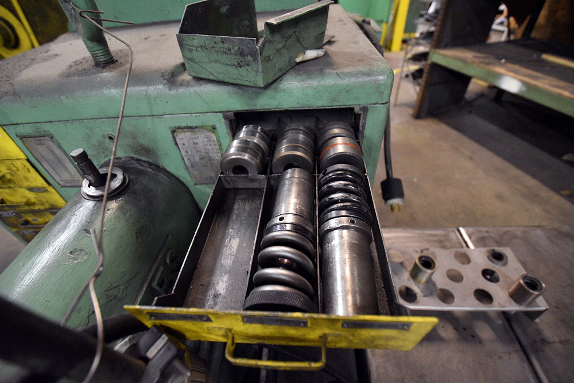 Wales-Strippit Corp. Sheet Metal fabricator w/ Hydra-New-Matic Head, Machine no. 6522156 - Image 14 of 20