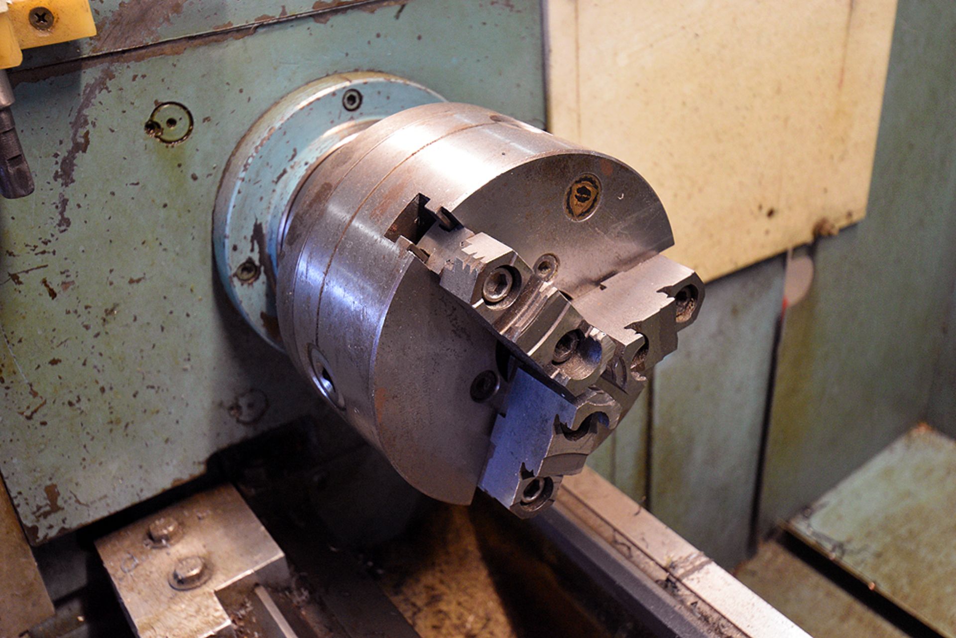 DoAll 13 engine lathe, s/n 0259070, 13” x 42”, w/ 3- jaw chuck, tool holder, tailstock - Image 3 of 7