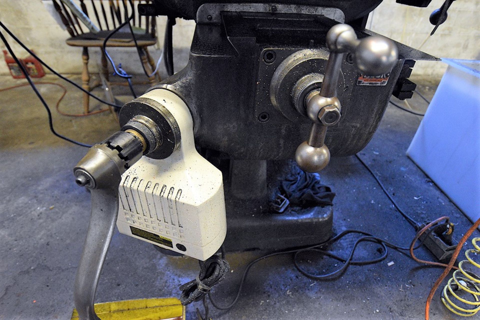 Bridgeport vertical milling machine, s/n 12BR-133436, w/ 1 ½ H.P. head, s/n J116769, w/ 9” x 42” T- - Image 5 of 12