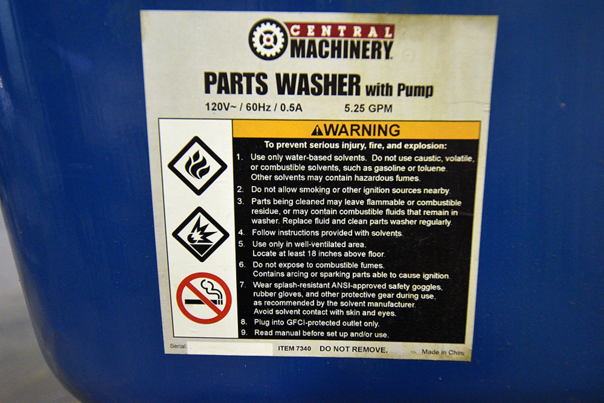 Central Machinery parts washer w/ pump - Image 3 of 3