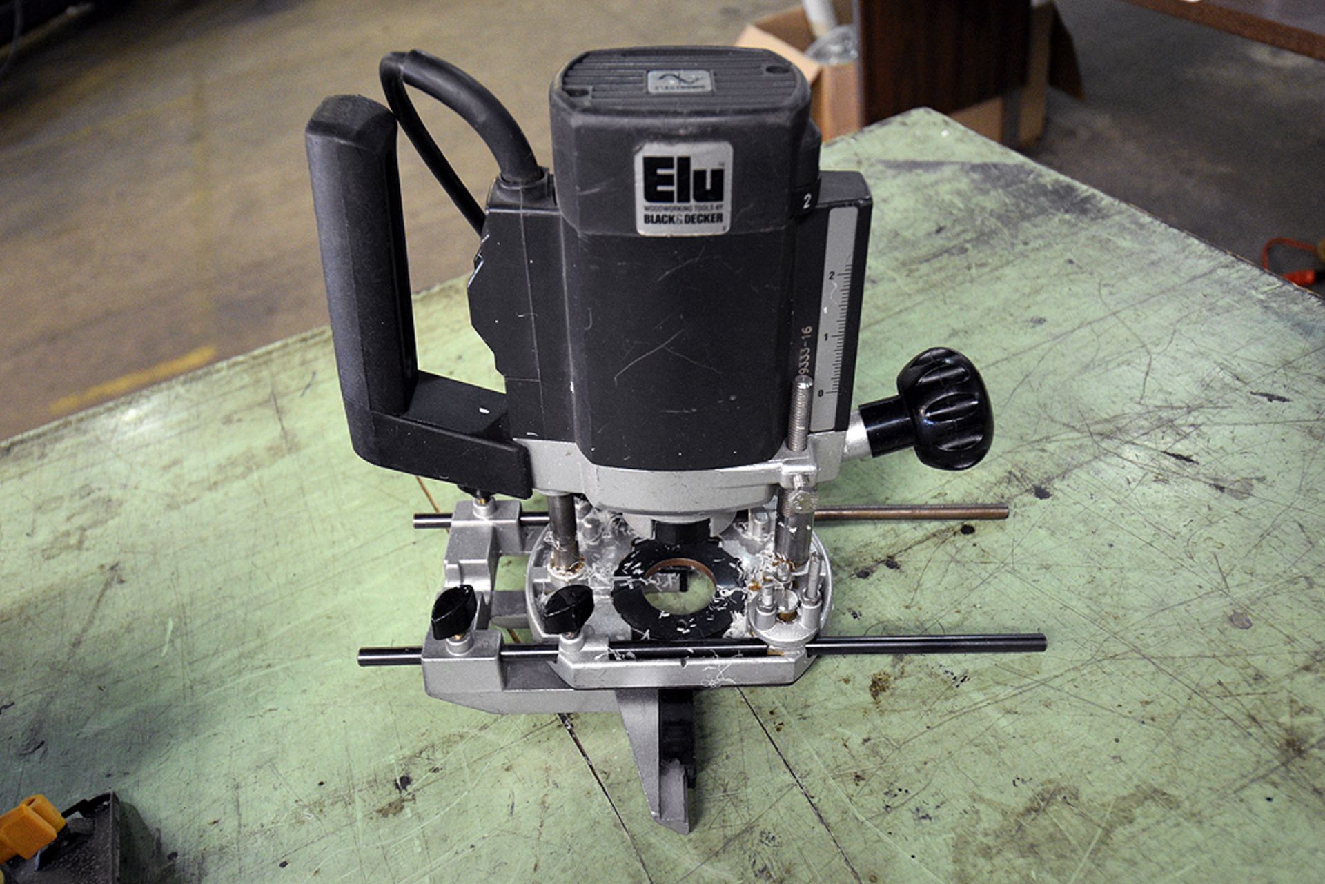 (1) Chicago 7 1/4" Circular Saw and (1) Black & Decker/ELU mod 3304 Plunge Cut Router - Image 3 of 3
