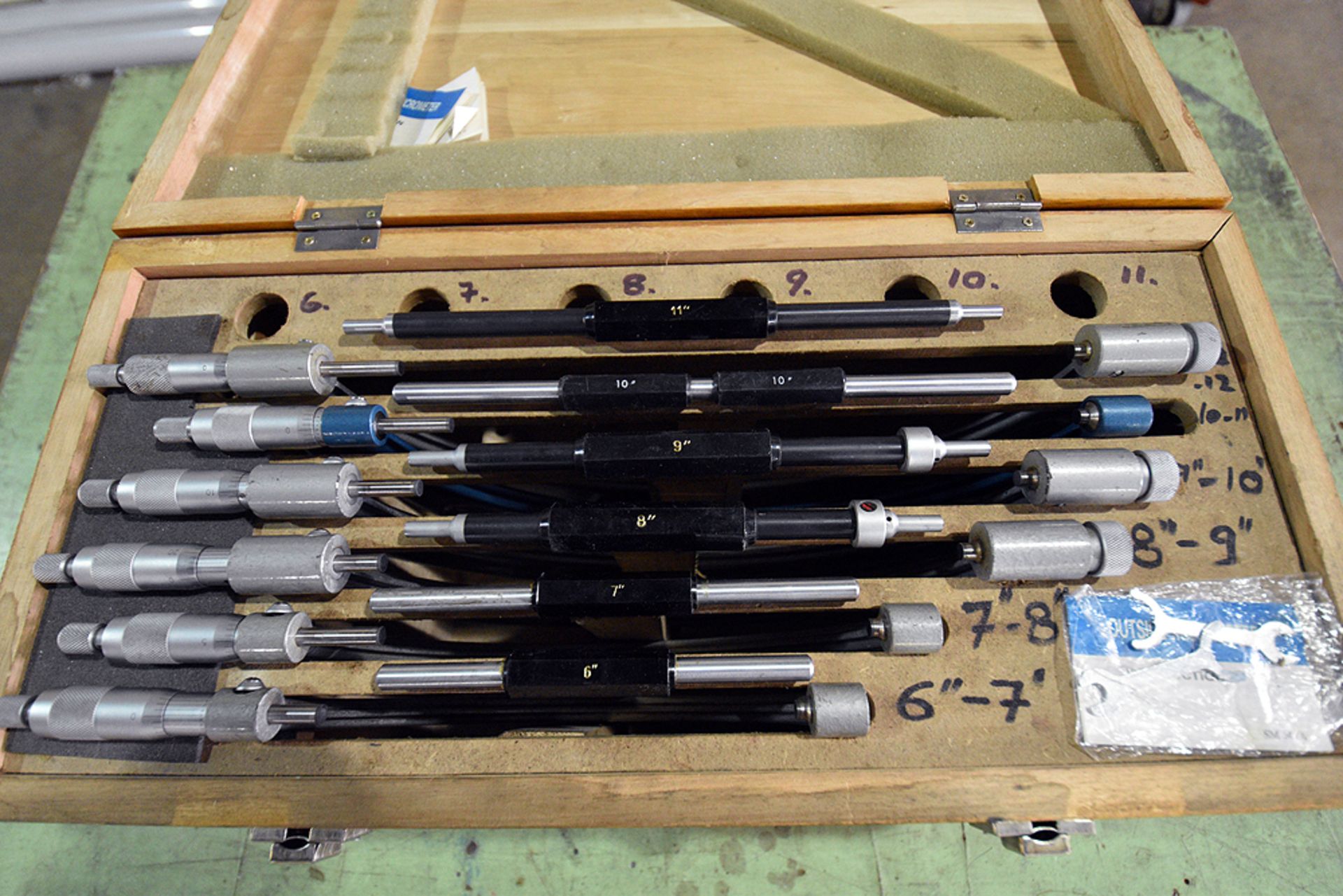 12pc Outside Micrometer Set (6"-12") - Image 2 of 2