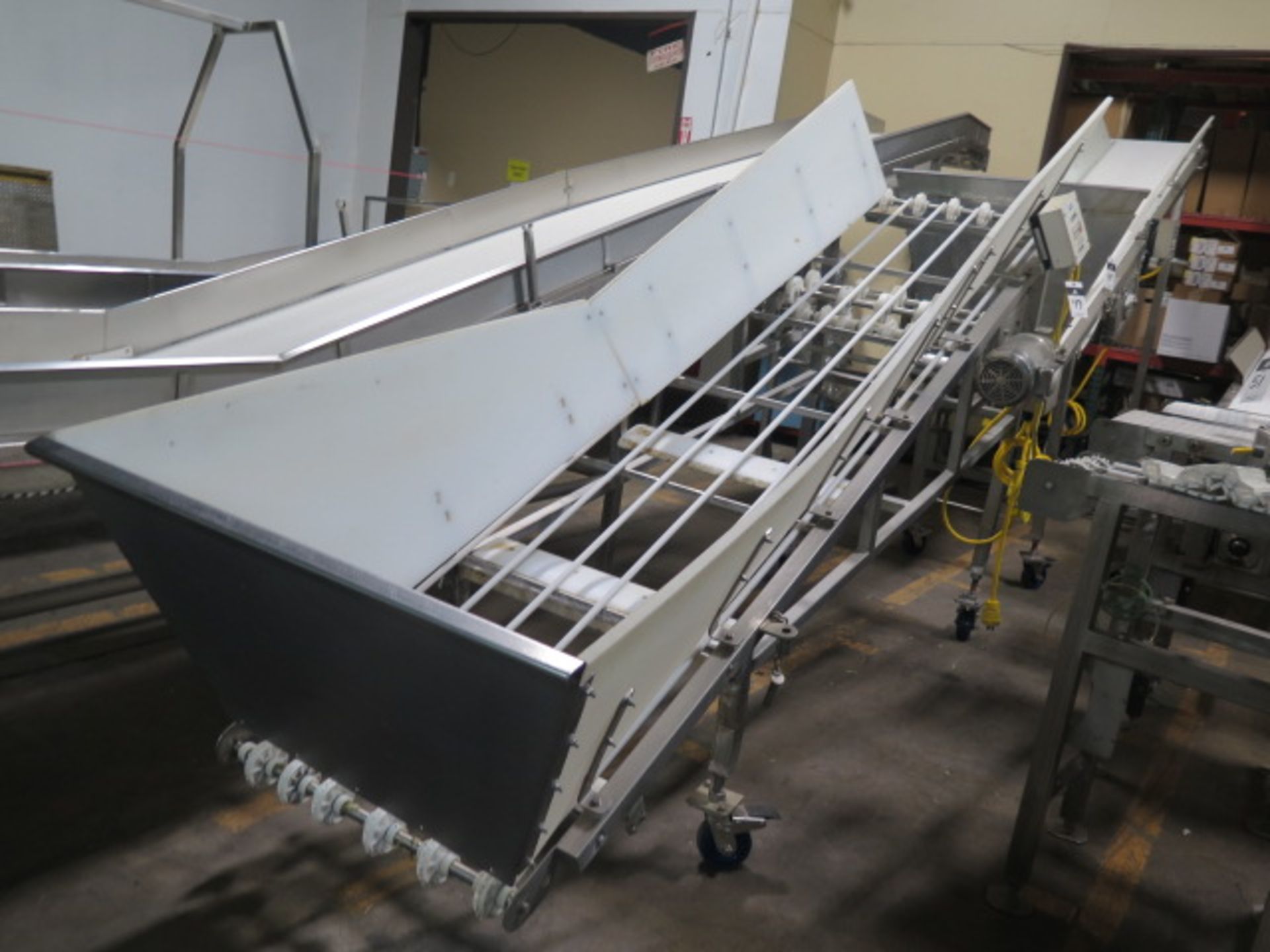 30” Belt x 10 ½’ Incline Conveyor