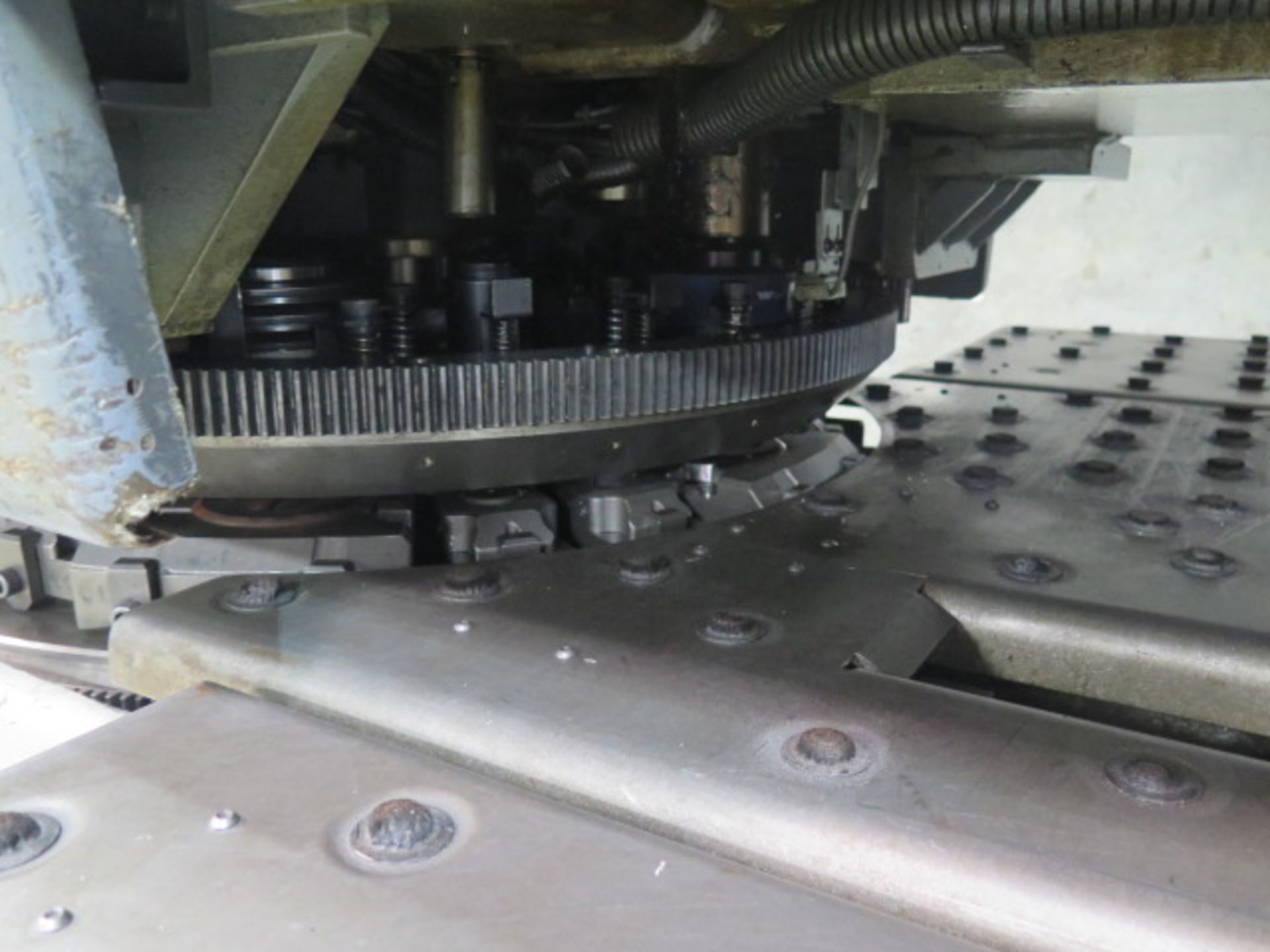 Strippit 1000 XP-20 23 Ton CNC Turret Punch Press s/n 214031901 w/ GE Fanuc Series 0-P Controls, - Image 5 of 9