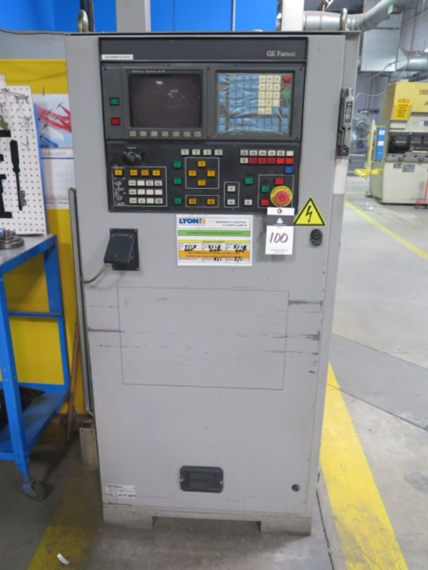 Strippit 1000 XP-20 23 Ton CNC Turret Punch Press s/n 214031901 w/ GE Fanuc Series 0-P Controls, - Image 7 of 9