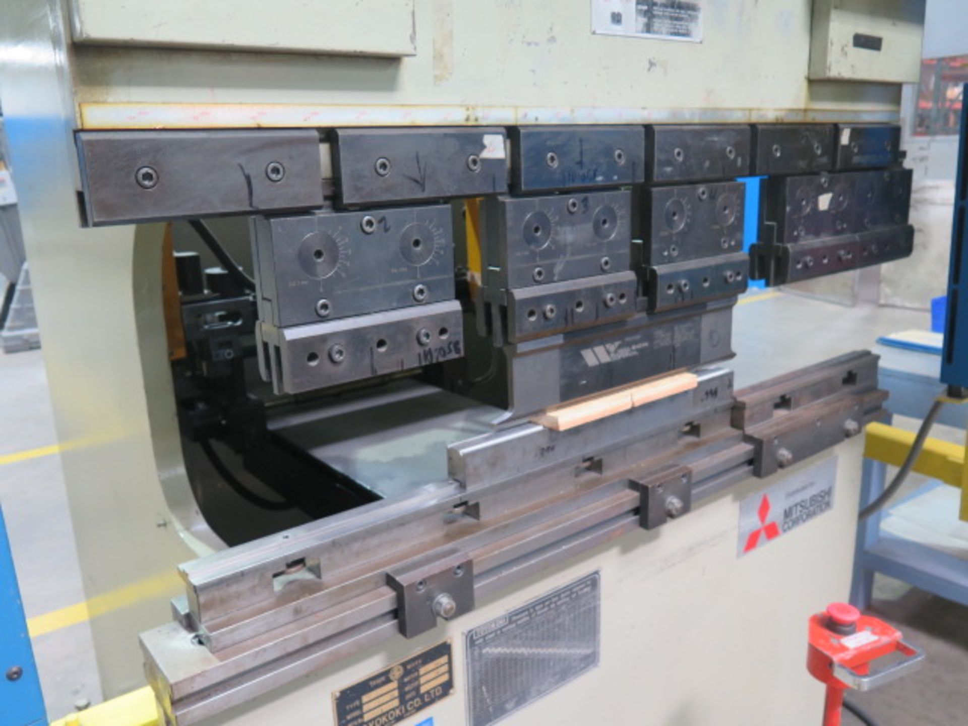 Toyokoki APB-3613W 50” CNC Press Brake s/n 7001767 w/ Toyokoki Controls and Back Gaging, 51” Bed - Image 7 of 15