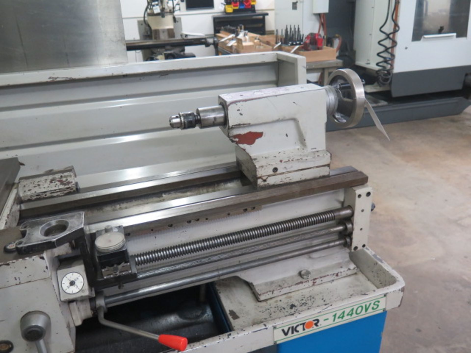 Victor 1440VS 14" x 40" Geared Head Gap Bed Lathe s/n 7758 w/ 20-2500 RPM, Inch/mm Threading, - Image 6 of 10