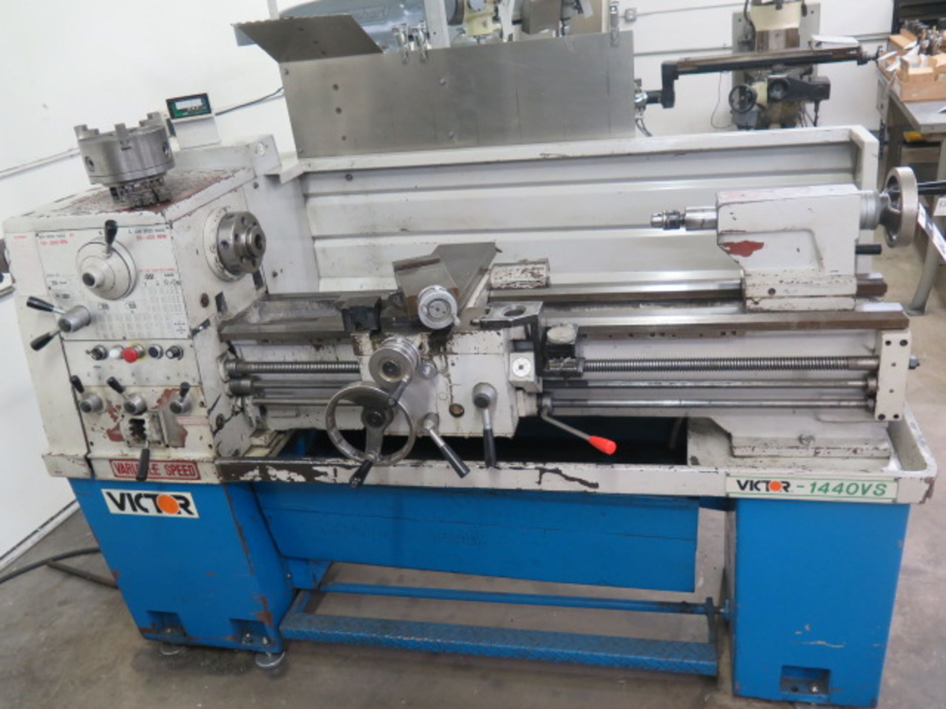 Victor 1440VS 14" x 40" Geared Head Gap Bed Lathe s/n 7758 w/ 20-2500 RPM, Inch/mm Threading,