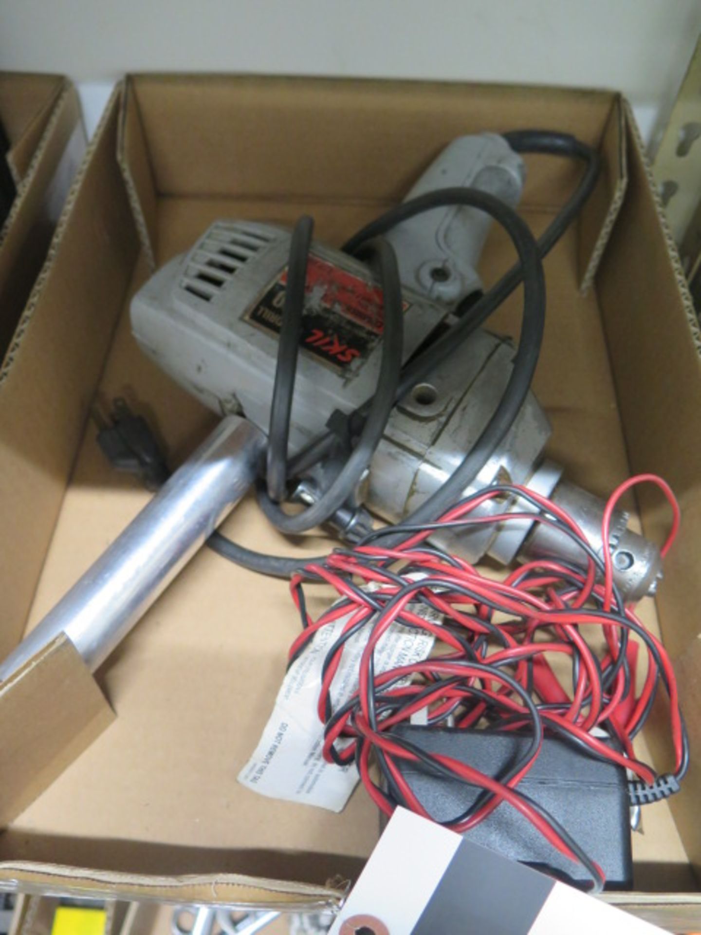 Skil Electric Drill and Battery Charger - Image 2 of 2