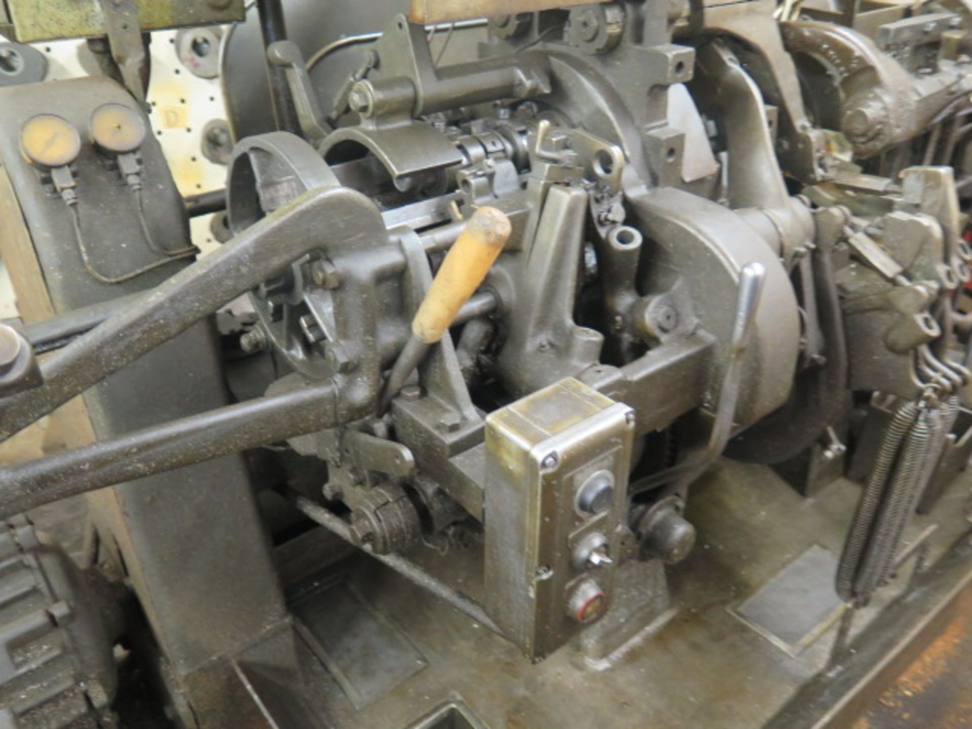 Davenport mdl. B 5-Spindle Automatic Screw Machine s/n 5732 w/ 5th Cross Slide Attachment (NO - Image 8 of 12