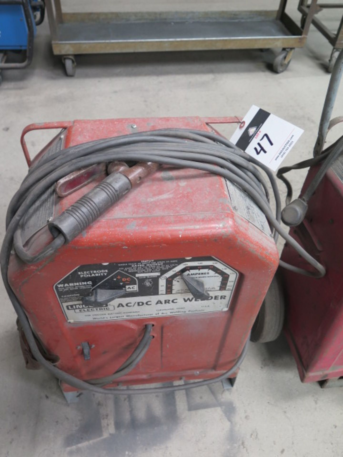 Lincoln 225 Amp AC/DC Arc Welding Power Source