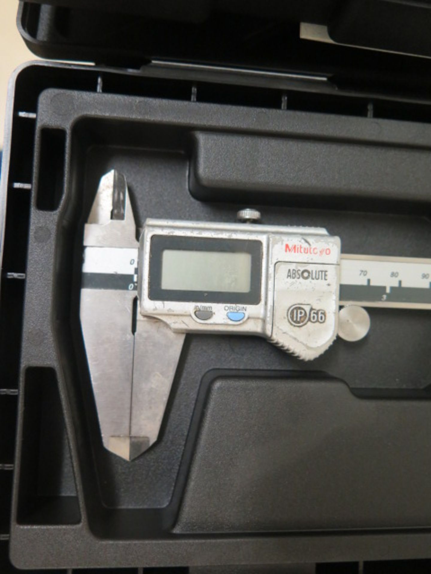 Mitutoyo 8" and 6" Digital Calipers (4) - Image 3 of 3