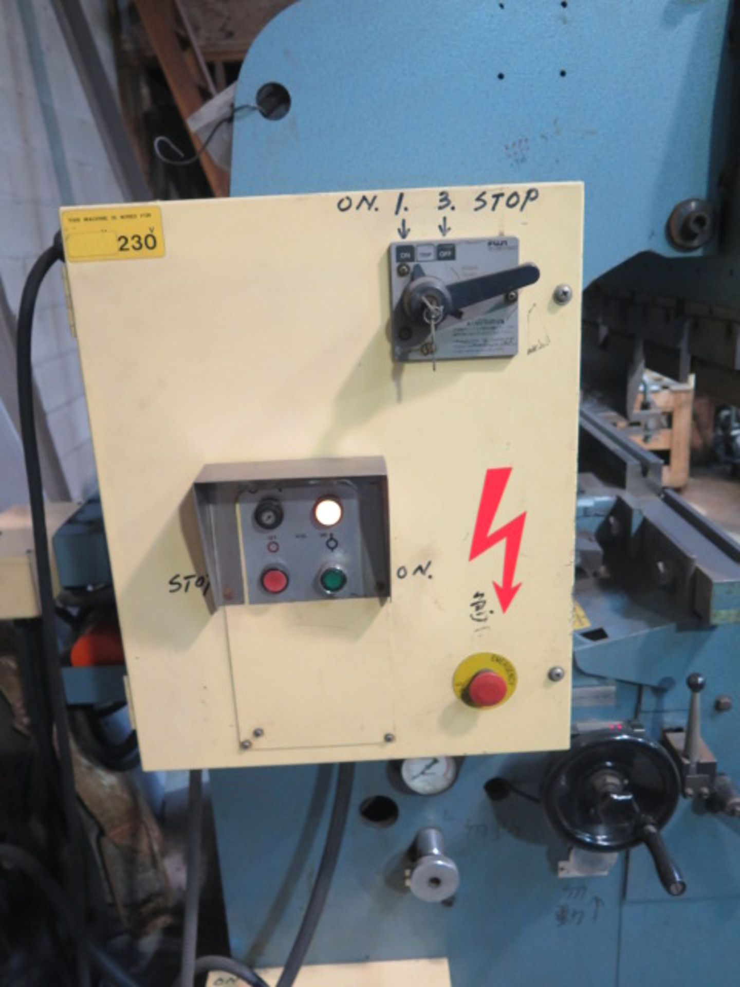 Amada RG-25 25 Ton x 48” CNC Press Brake s/n 255329 w/ Amada “Autogauge” CNC Controls, 47.3” Bed - Image 8 of 9