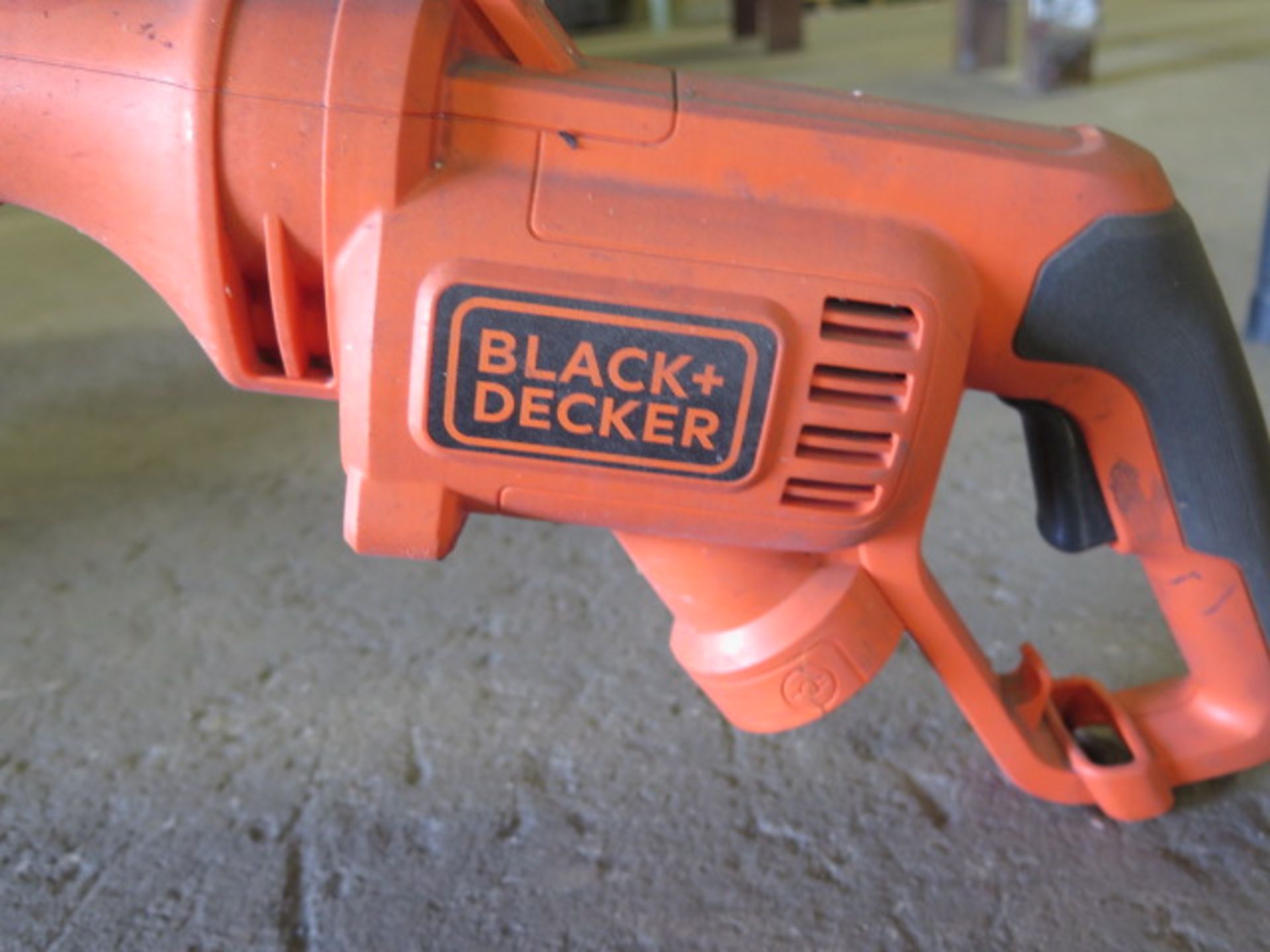 Black & Decker Electric Edge Trimmer - Image 3 of 3