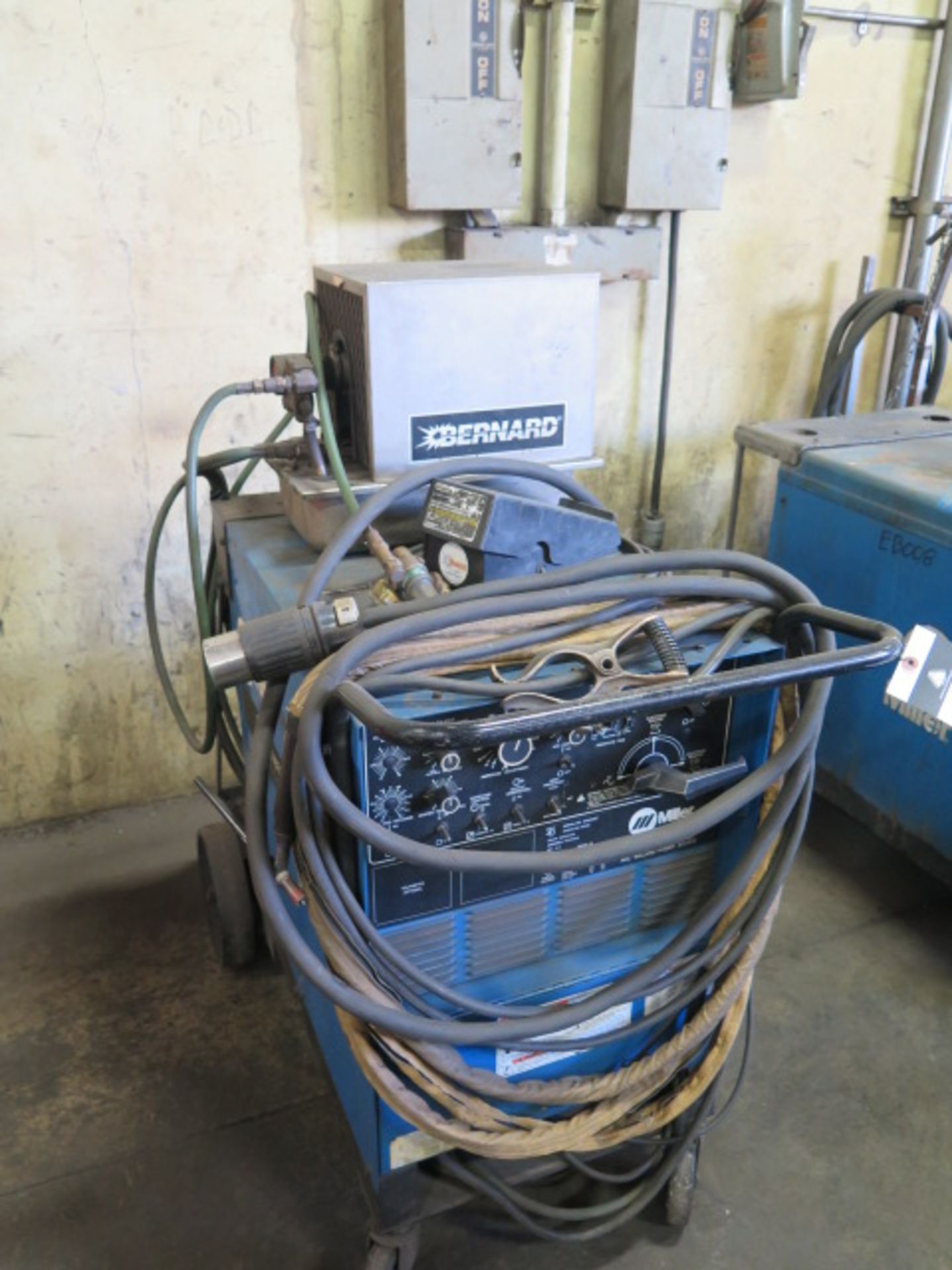 Miller Syncrowave 250 CC-AC/DC Arc Welding Power Source s/n KF848637 w/ Bernard Cooler - Image 3 of 4