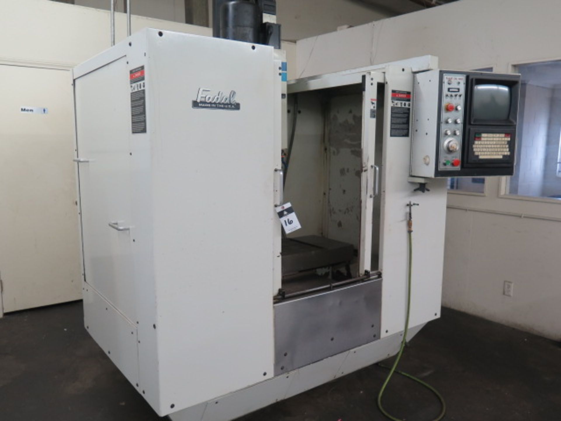 Fadal VMC20 mdl. 904-20 CNC Vertical Machining Center s/n 9311226 w/ Fadal CNC88HS Controls, 16- - Image 3 of 11