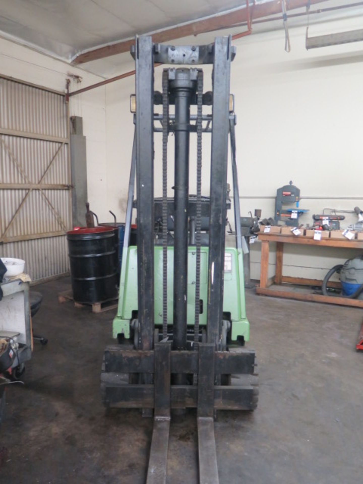 Clark C500-40 4000 Lb Cap LPG Forklift s/n 355-1238-5671FA w/ 2-Stage Mast, 154” Lift Height, - Image 4 of 8