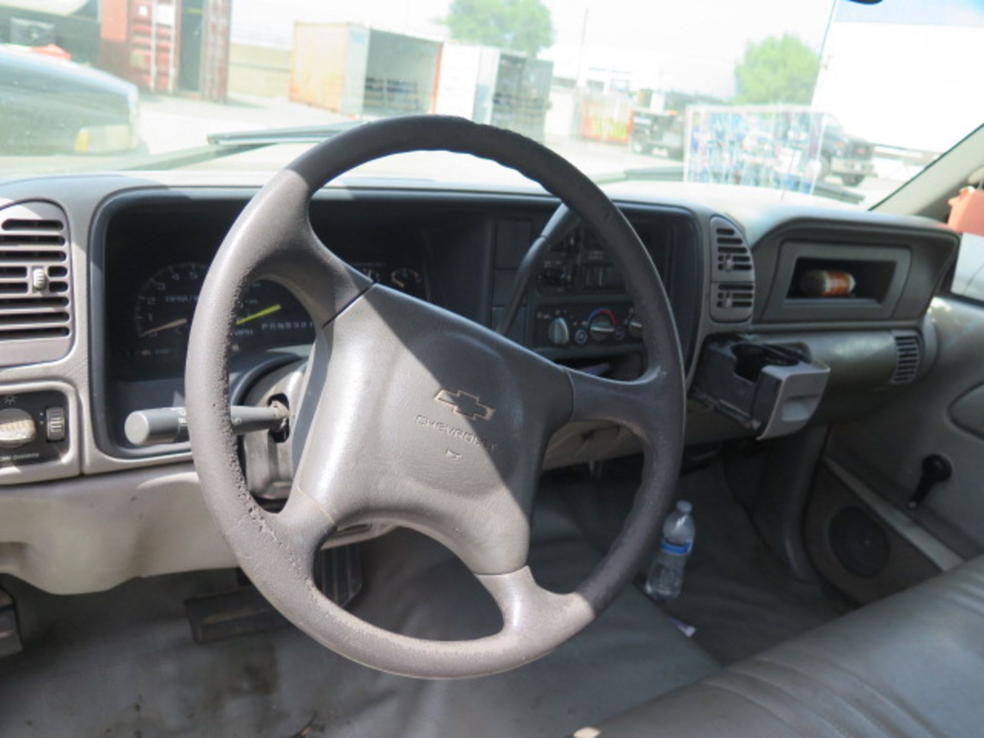 2001 Chevrolet Silverado 3500HD Welding Utility Truck Lisc# 6U26652 w/ 8.1L V8 Gas Engine, Automatic - Image 14 of 17