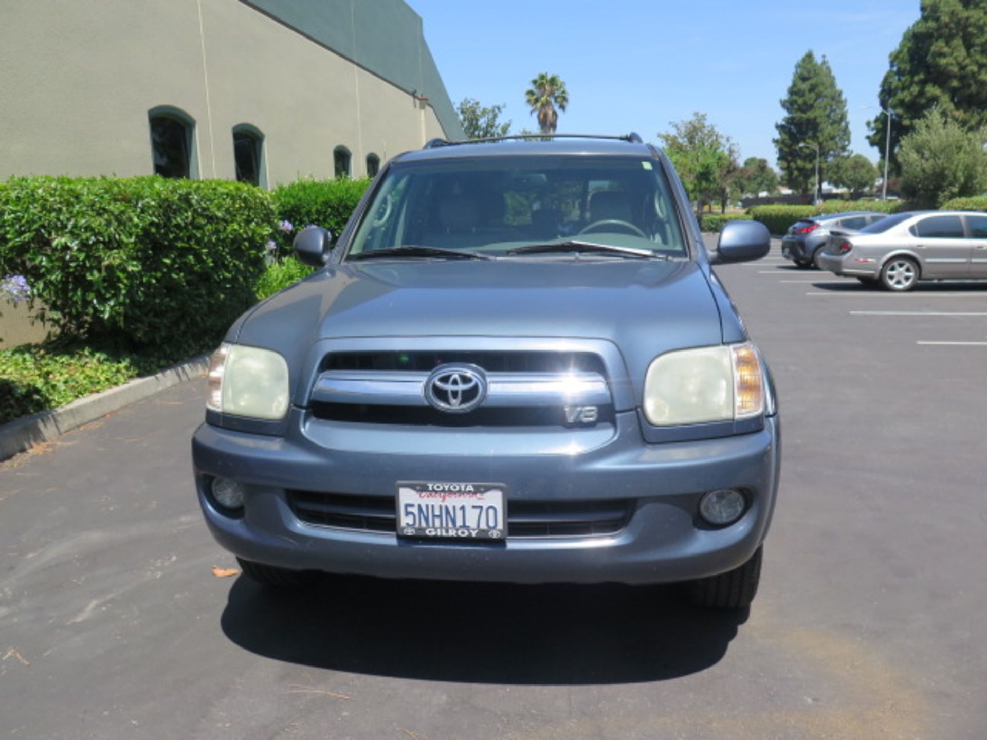 2005 Toyota Sequoia Limited SUV Lisc# 5NHN170 w/ 4.7L i-Force V8 Gas Engine, Automatic Trans, AC, - Image 2 of 14