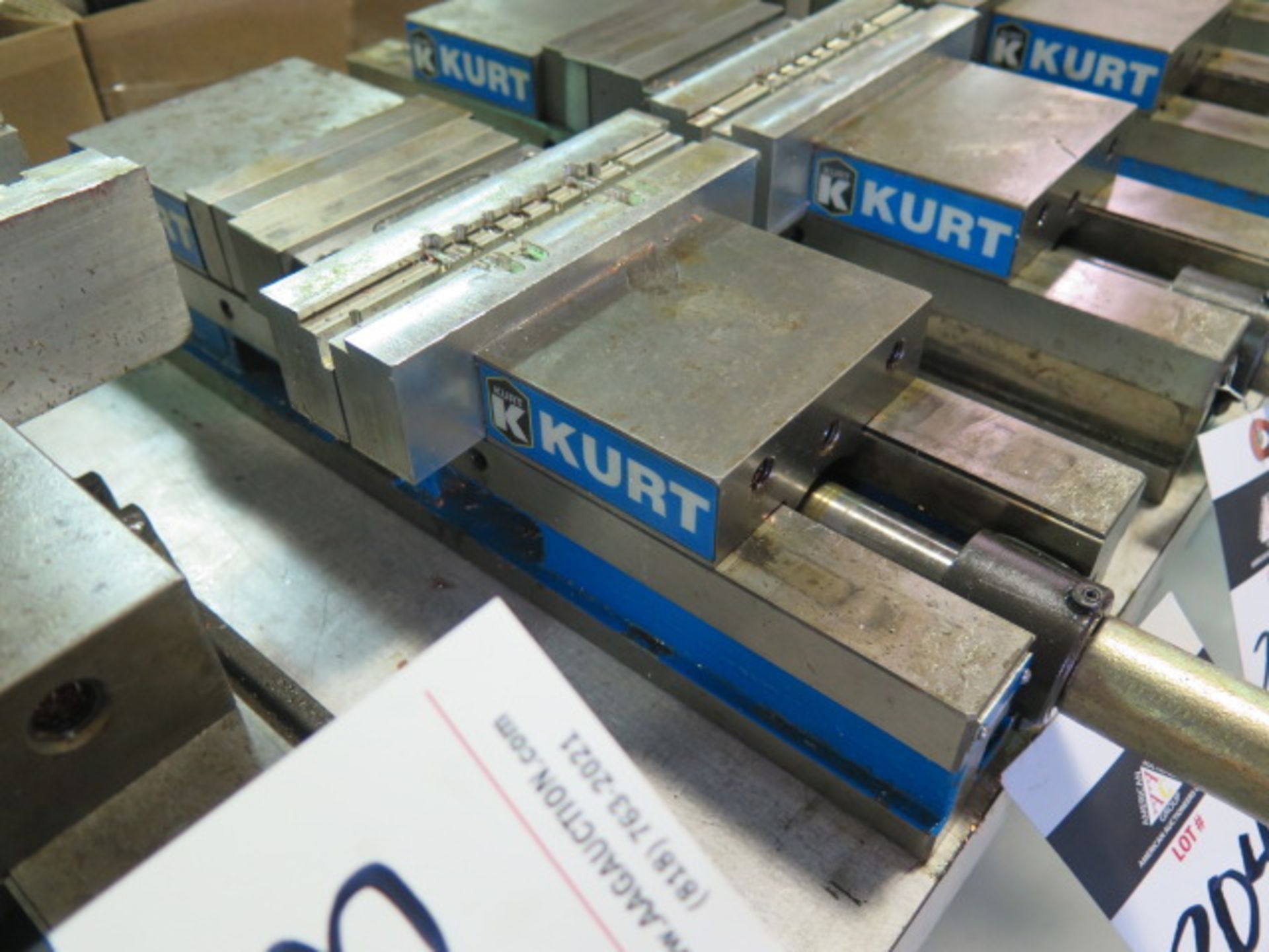 Kurt DL430 4" Double-Lock Vise - Image 2 of 2