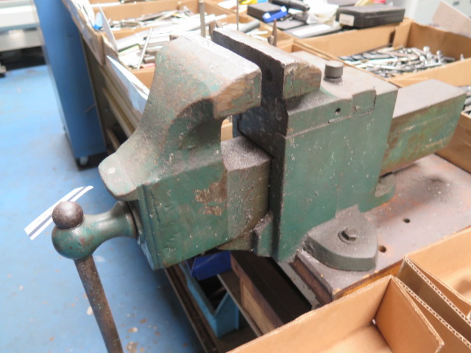 Bbench Vise w/ Work bench - Image 2 of 3