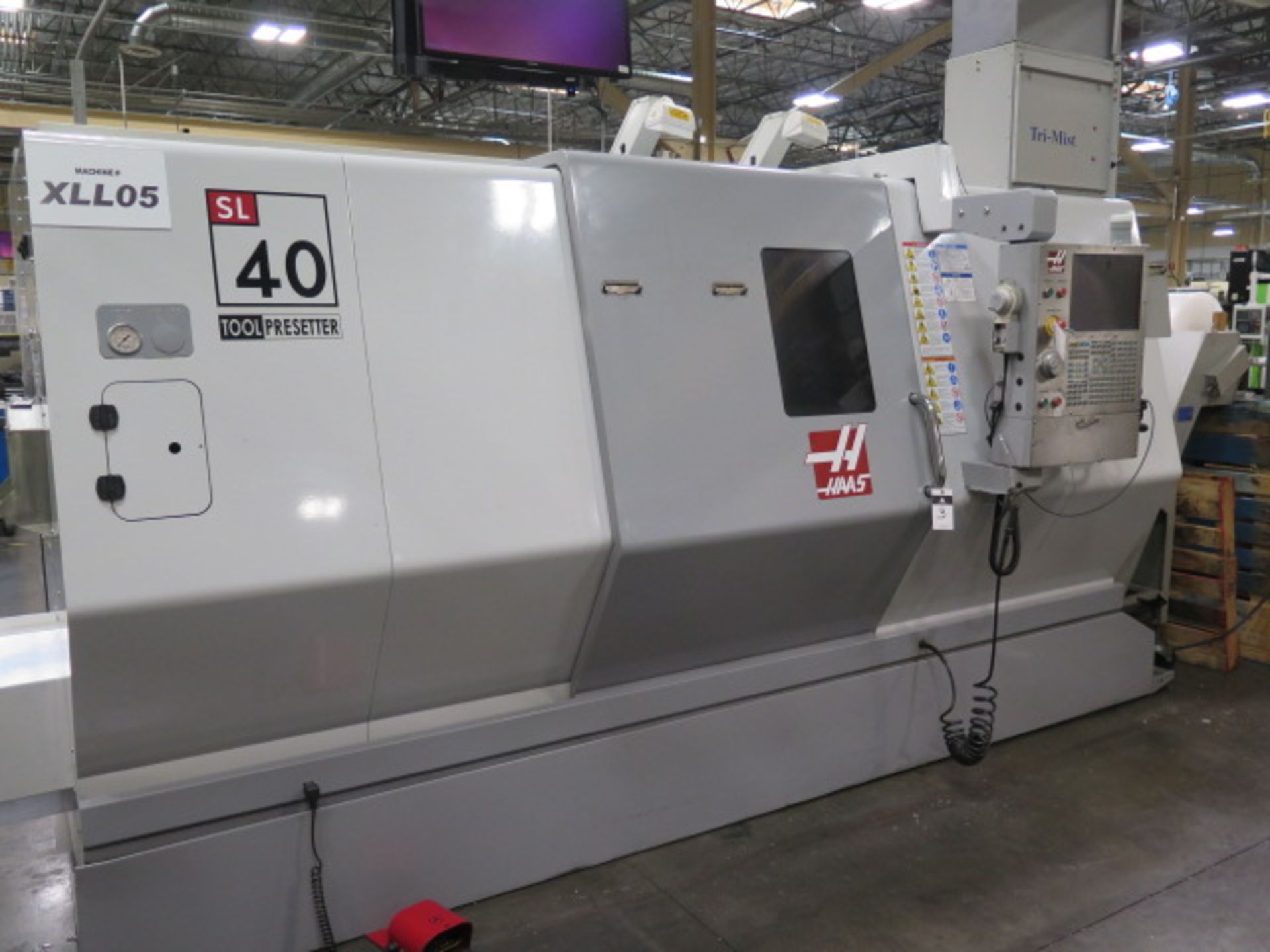 2007 Haas SL-40 CNC Turning Center s/n 3078757 w/ Haas Controls, Hand Wheel, Tool Presetter, 12-St - Image 2 of 18