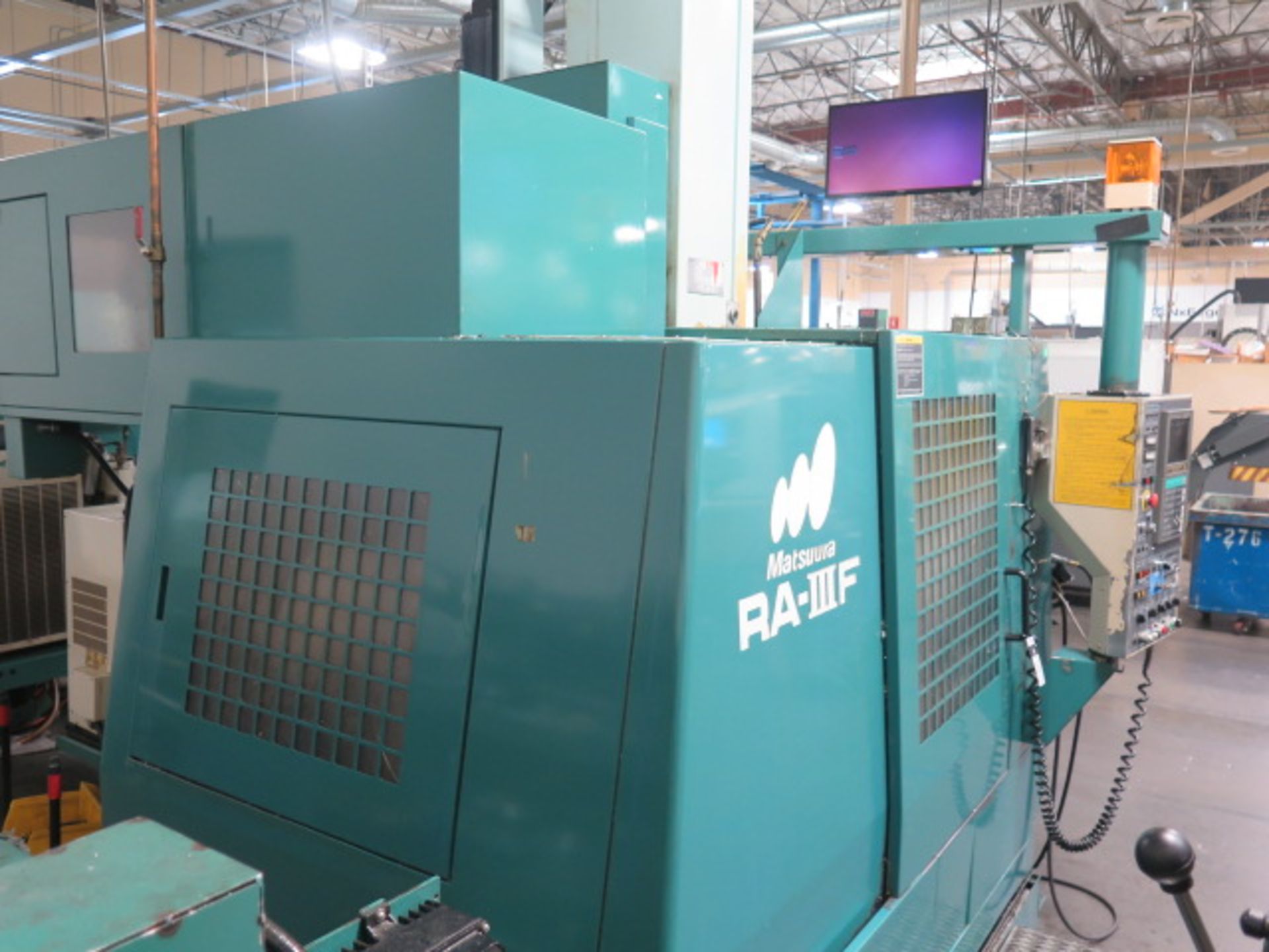 1997 Matsuura RA-IV F 2-Pallet CNC Vertical Machining Center s/n 970712531 (HAS “Y” AXIS PROBLEM) w - Image 3 of 24