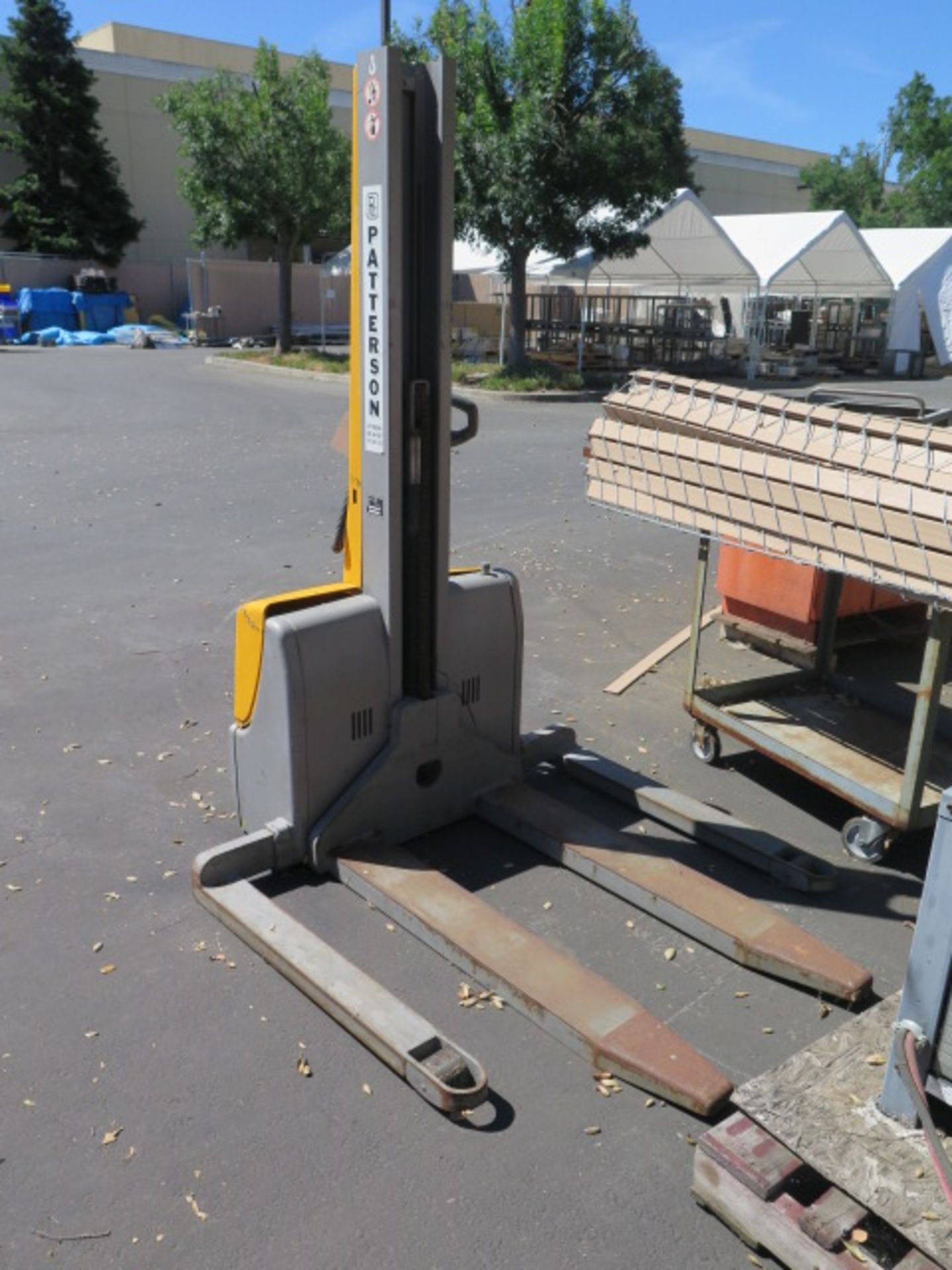 2000 Multiton Swift mdl. EBM 2204 Lb Cap Electric Pallet Mover s/n 0997003703400 w/ 110 Volt Plug-I - Image 3 of 8