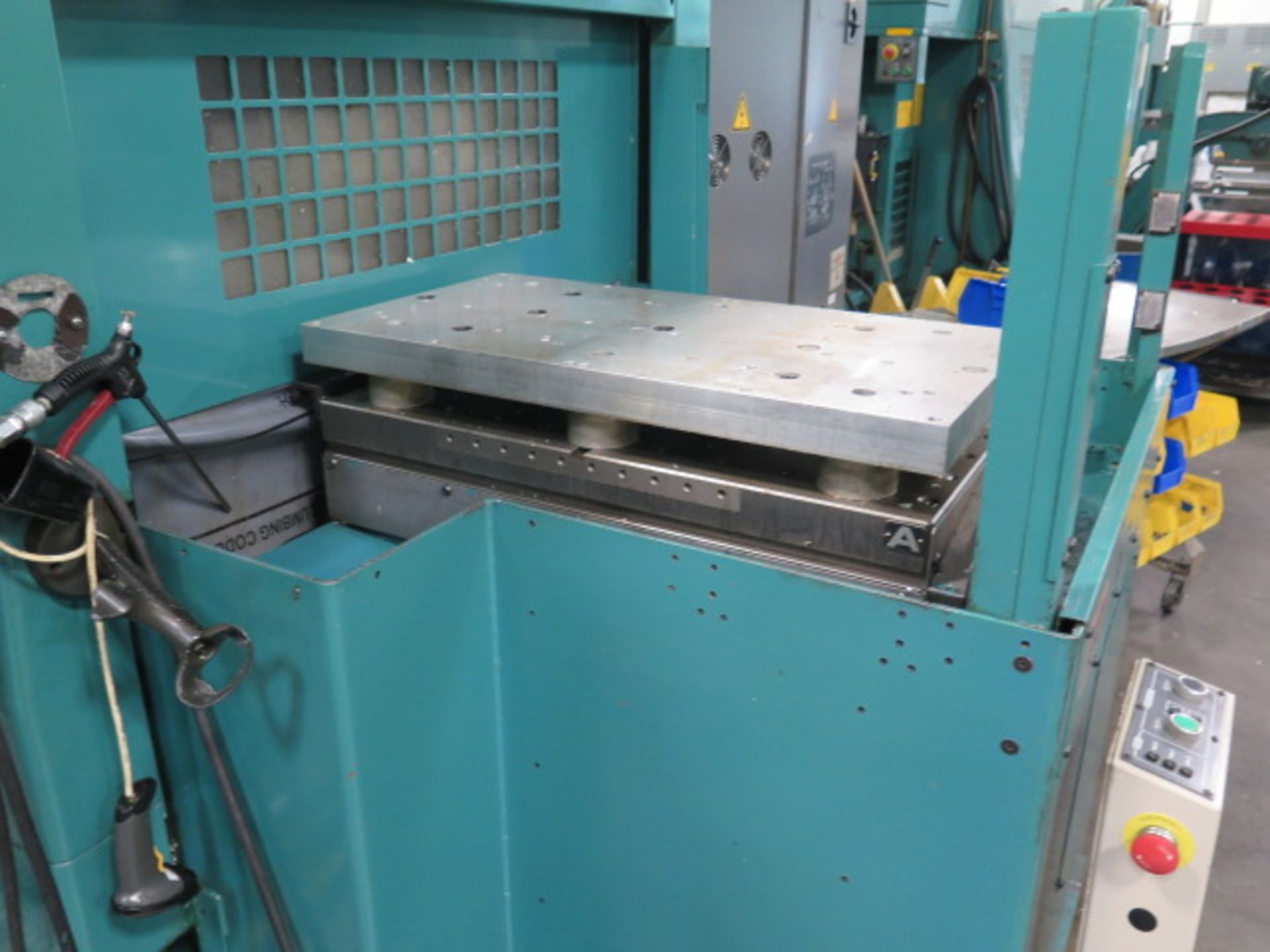 1997 Matsuura RA-IV F 2-Pallet CNC Vertical Machining Center s/n 970712531 (HAS “Y” AXIS PROBLEM) w - Image 7 of 24