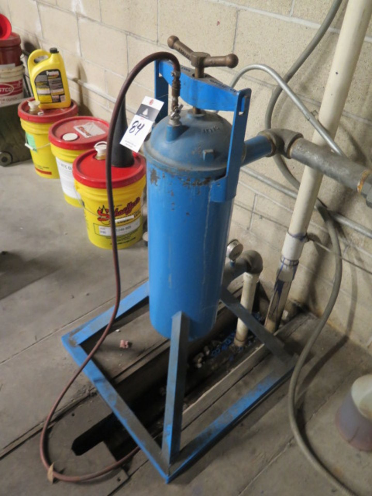 Water Tower, Pump and Filter - Image 6 of 6