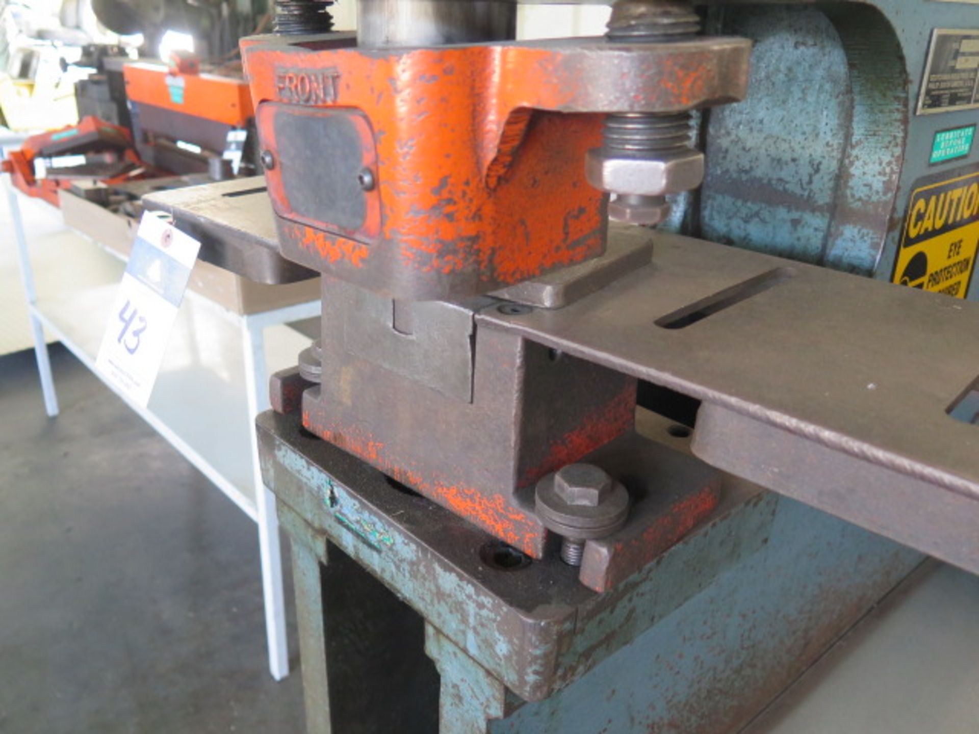 Scotchman 9012 90 Ton Hydraulic Iron Worker s/n 21065M198 w/ 1 1/16” Thru 1” Punch Cap, 1” x - Image 6 of 10