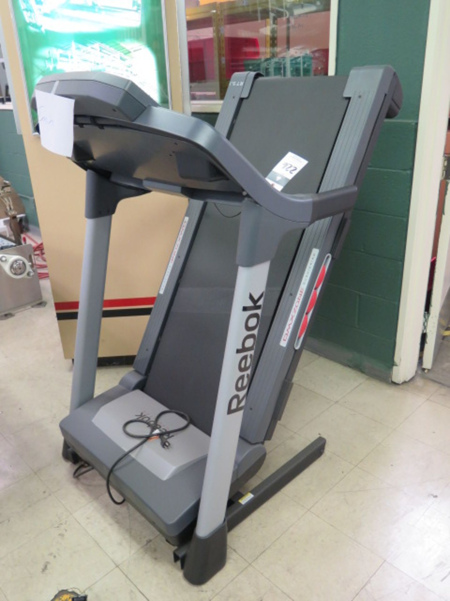 Reebok RT 5.1 Treadmill w/ Digital Controls - Image 2 of 7