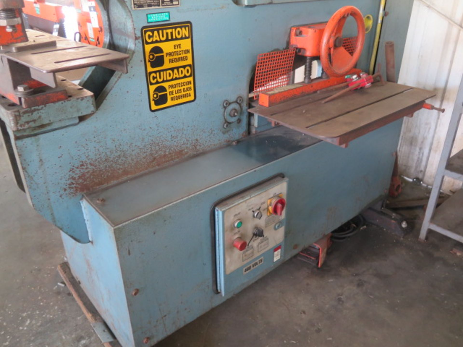 Scotchman 9012 90 Ton Hydraulic Iron Worker s/n 21065M198 w/ 1 1/16” Thru 1” Punch Cap, 1” x - Image 5 of 10