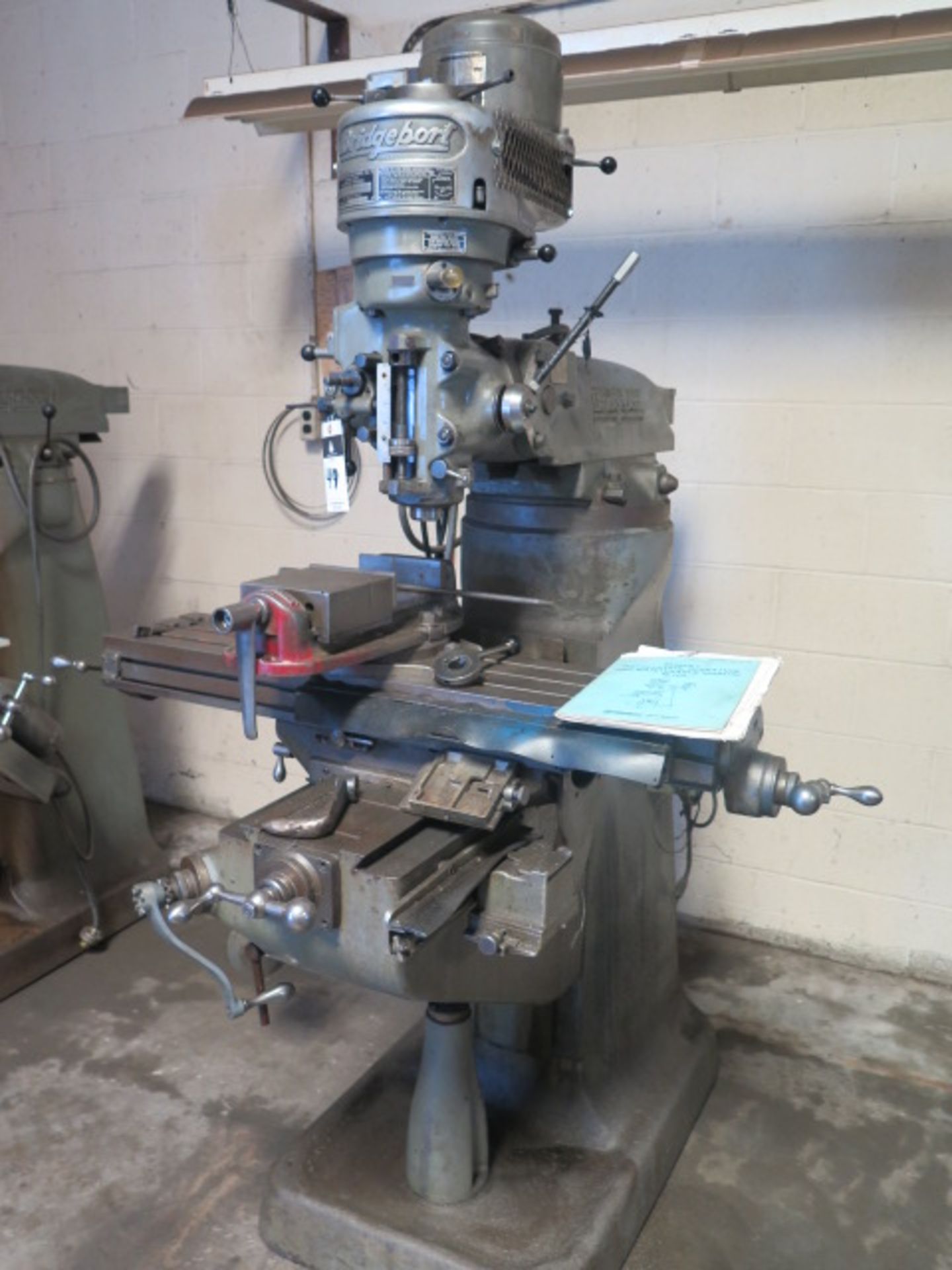 Bridgeport Vertical Mill s/n 147561 w/ 1Hp Motor, 80-2720 RPM, 9” x 42” Table, Bridgeport 6” Machine