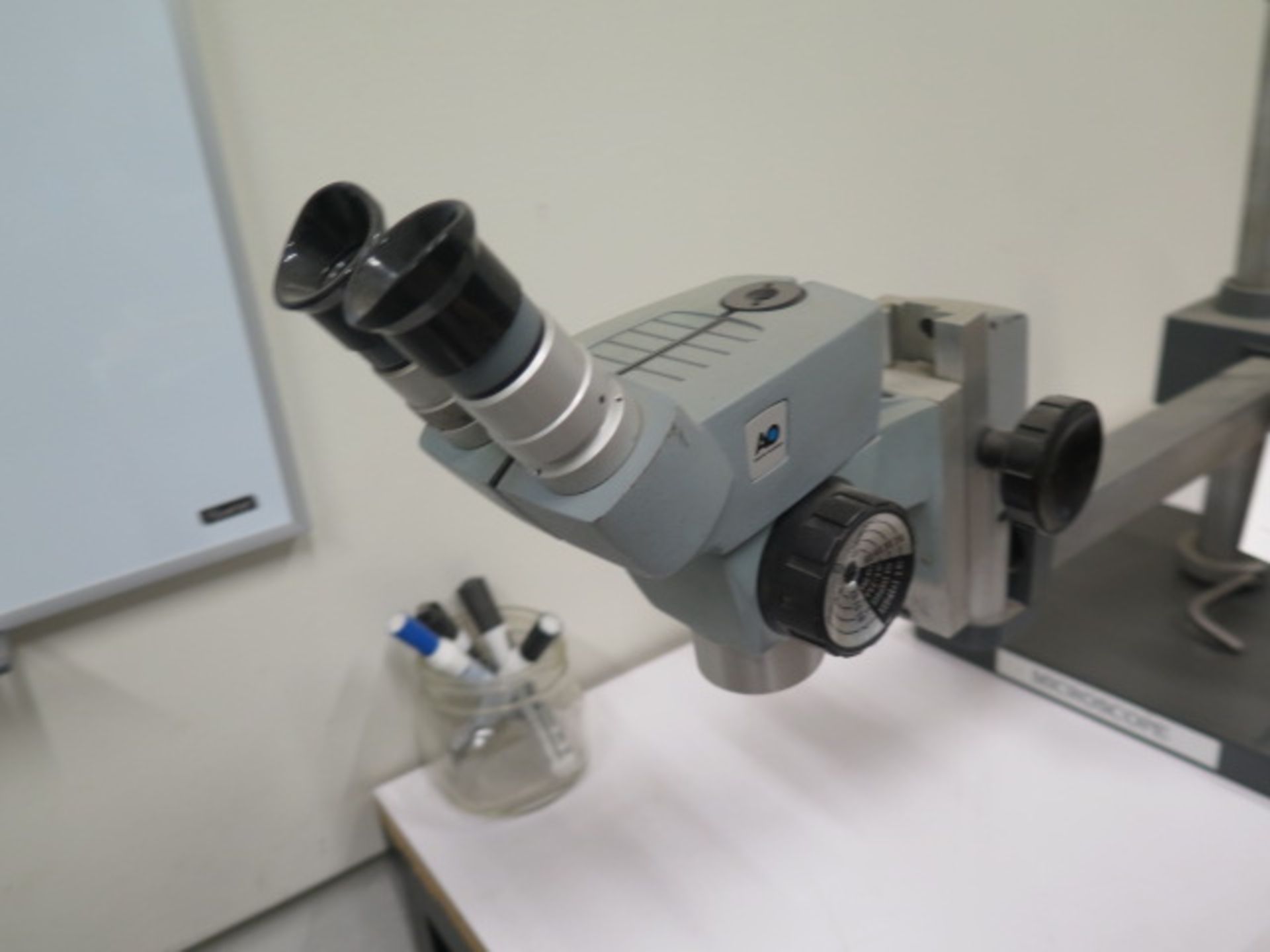 AO Stereo Microscope - Image 2 of 4