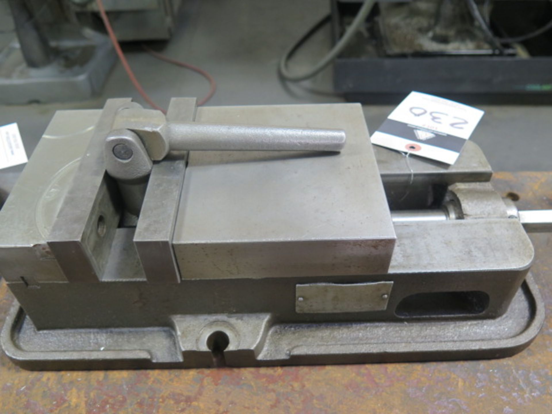 Kurt 6" Angle-Lock Vise - Image 2 of 2